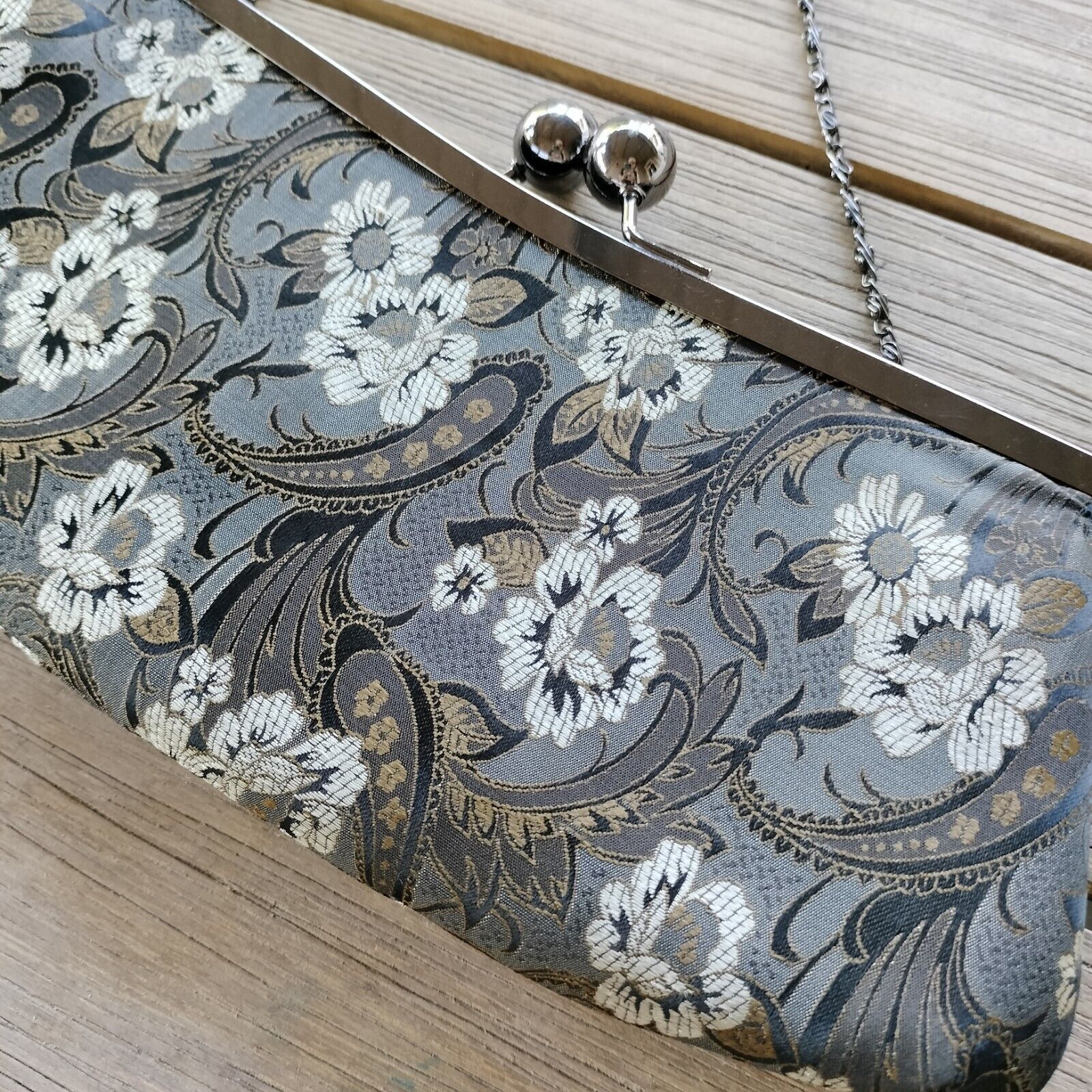 Designer Y2K 2000s Bag Shoulder Clutch Floral Baguette Mini Metallic Size ONE SIZE - 8 Thumbnail