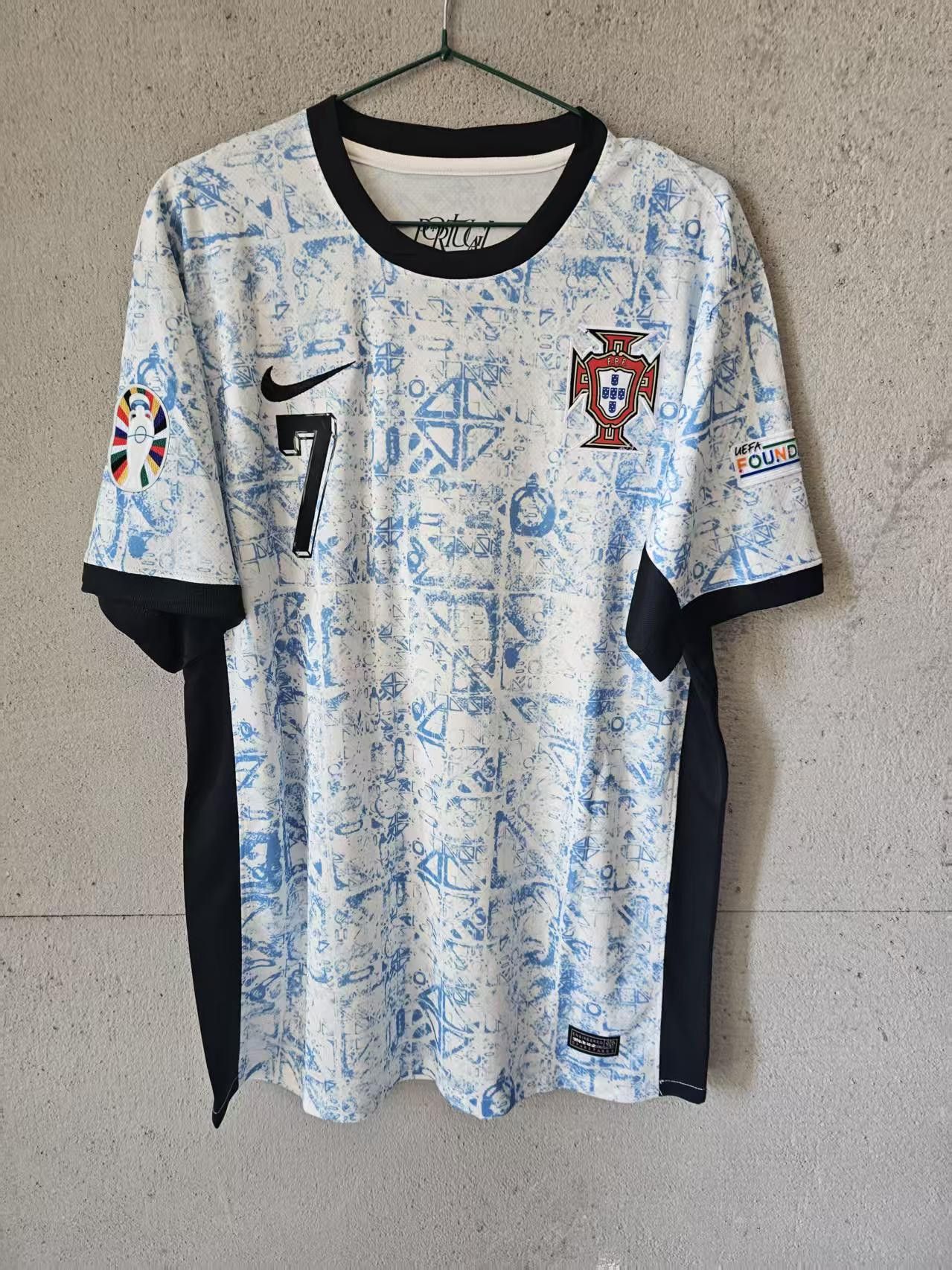 Other 2024 Portugal #7 C Ronaldo Jersey Away Size US XL / EU 56 / 4 - 1 Thumbnail