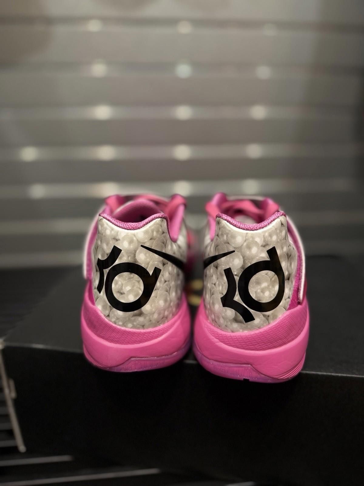 Nike Size 9 - Nike Zoom KD 4 “Aunt Pearl” - (HF9098-600) Size US 9 / EU 42 - 9 Thumbnail