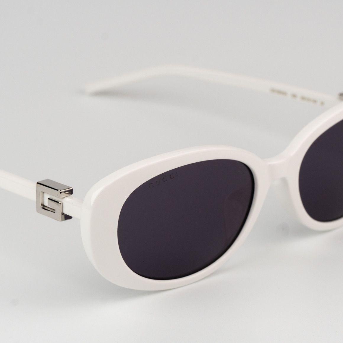 Gucci NEW Gucci GG1684SA 006 Unisex Oval Sunglasses GG 1684SA Size ONE SIZE - 6 Thumbnail