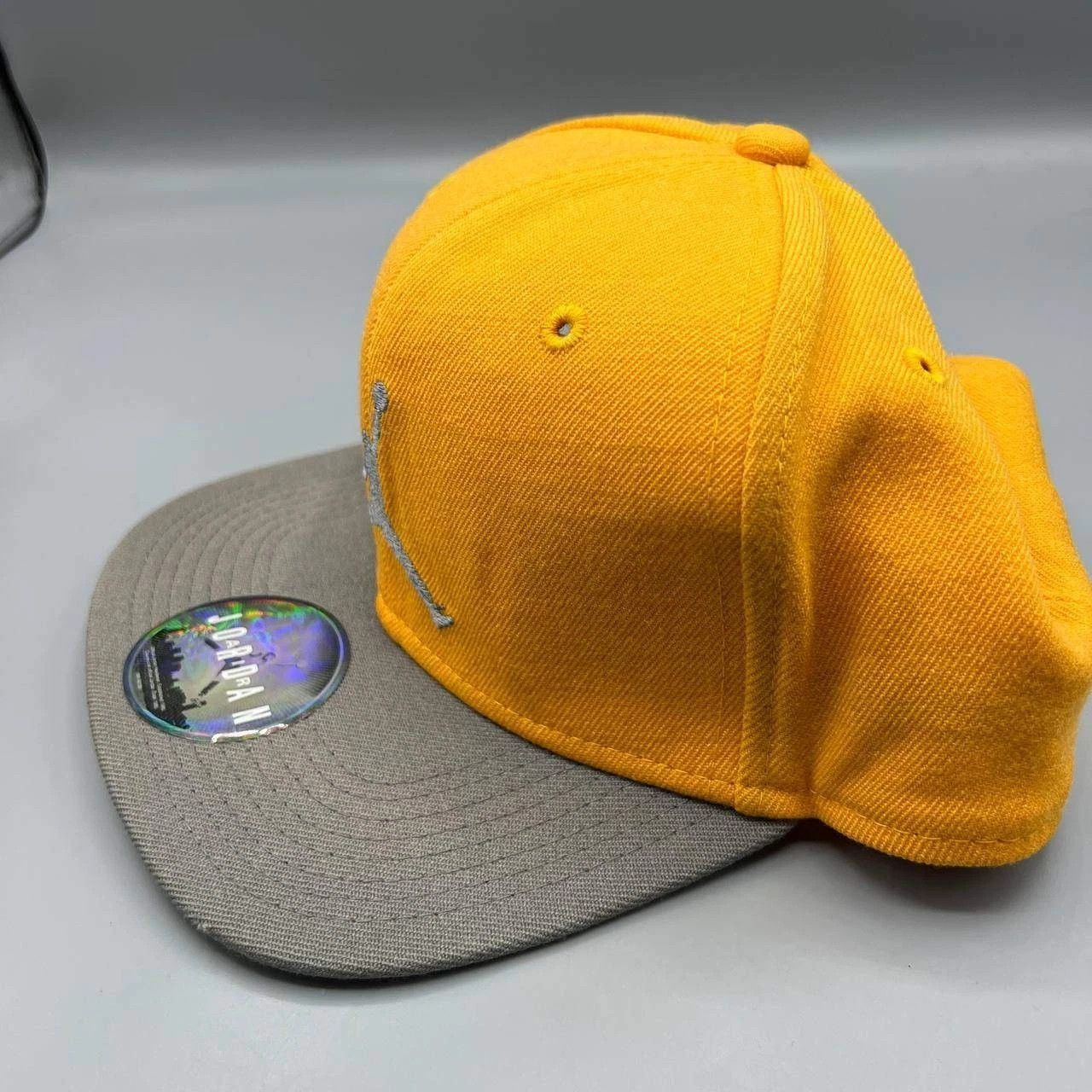 Jordan Brand Air Jordan Hat Men Embroidered Jumpman Snap Back Cap Size ONE SIZE - 7 Thumbnail