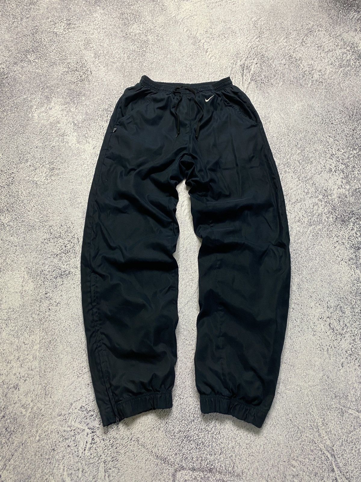 Nike Y2K Nike Vintage Nylon Track Pants Baggy Drill Mini Swoosh Size US 30 / EU 46 - 1 Thumbnail