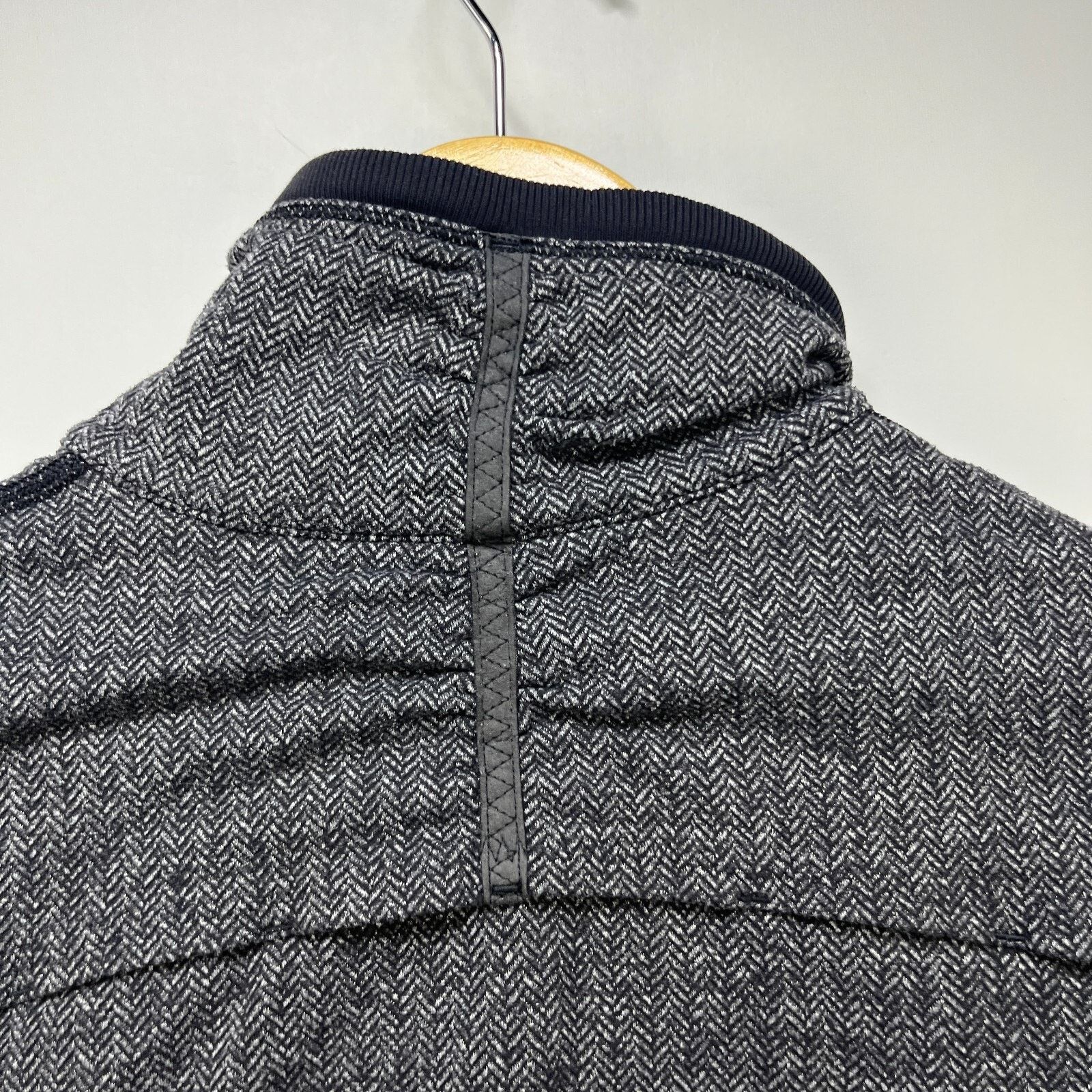 Lululemon × Vintage Lululemon Base Runner 1/2 Zip Herringbone Black High Neck 9 Size M / US 6-8 / IT 42-44 - 10 Thumbnail