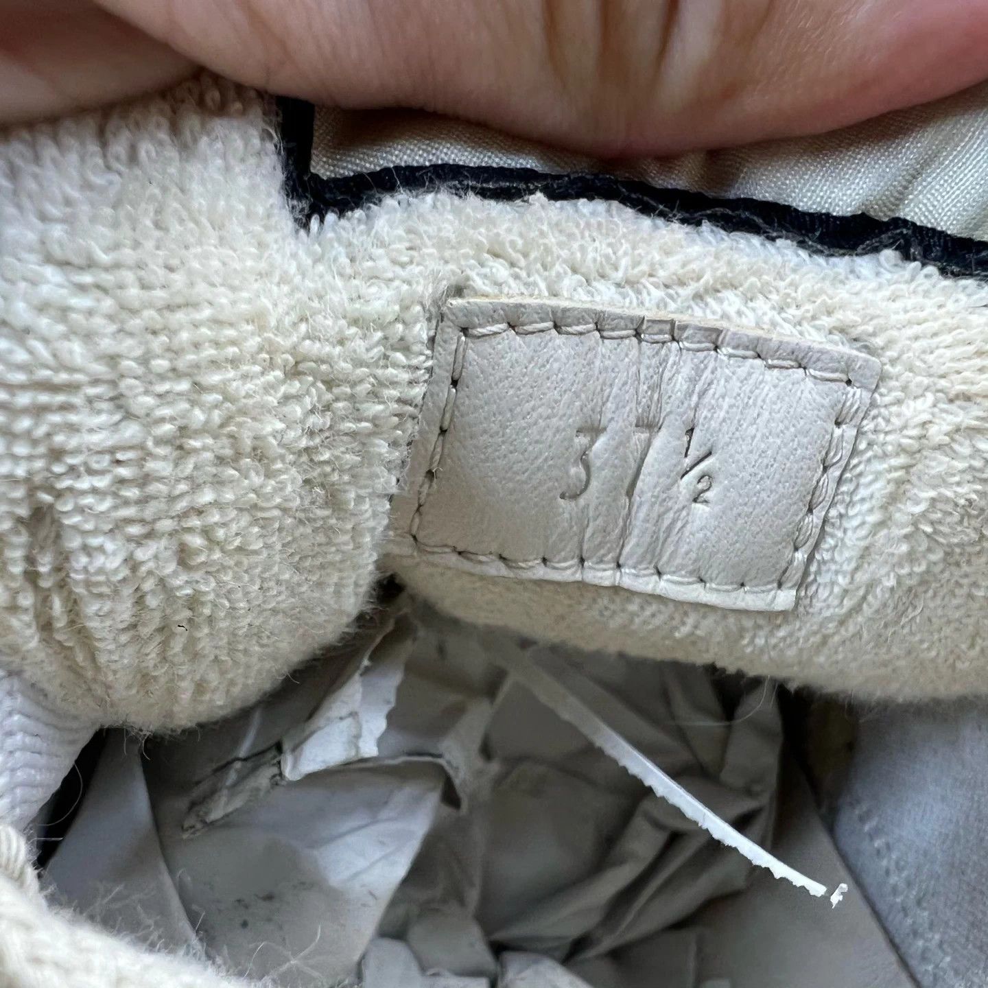 Gucci Gucci Enamel Distressed Sneakers Grey Green 37.5 Size US 7.5 / IT 37.5 - 7 Thumbnail