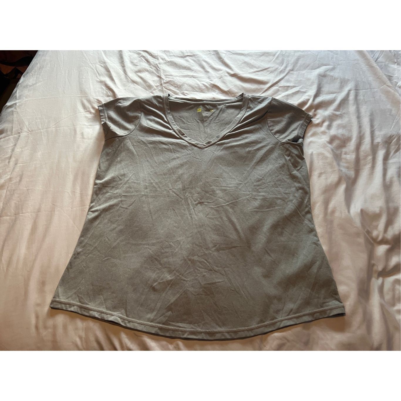 Other Xersion Grey T-Shirt Woman’s Size XXL - Flaw Size XXL / US 16-18 / IT 52-54 - 1 Thumbnail