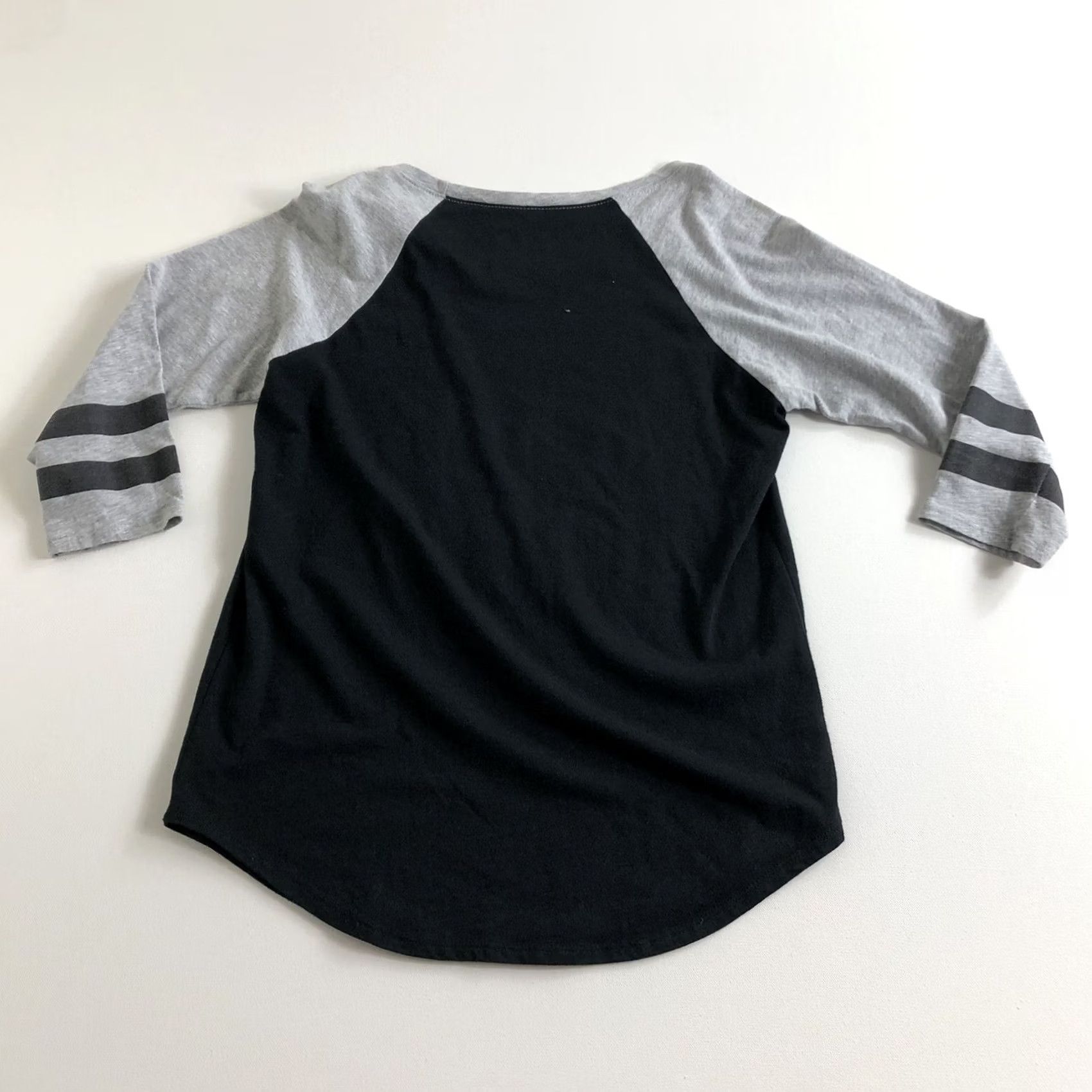 Vintage Batman Long Sleeve Shirt Women's Size Medium Black/Grey - Batman Pullover Shirt, Crew Neck, Cotton Blend, Graphic Print, Solid Pattern, Regular Fit Size M / US 6-8 / IT 42-44 - 3 Thumbnail