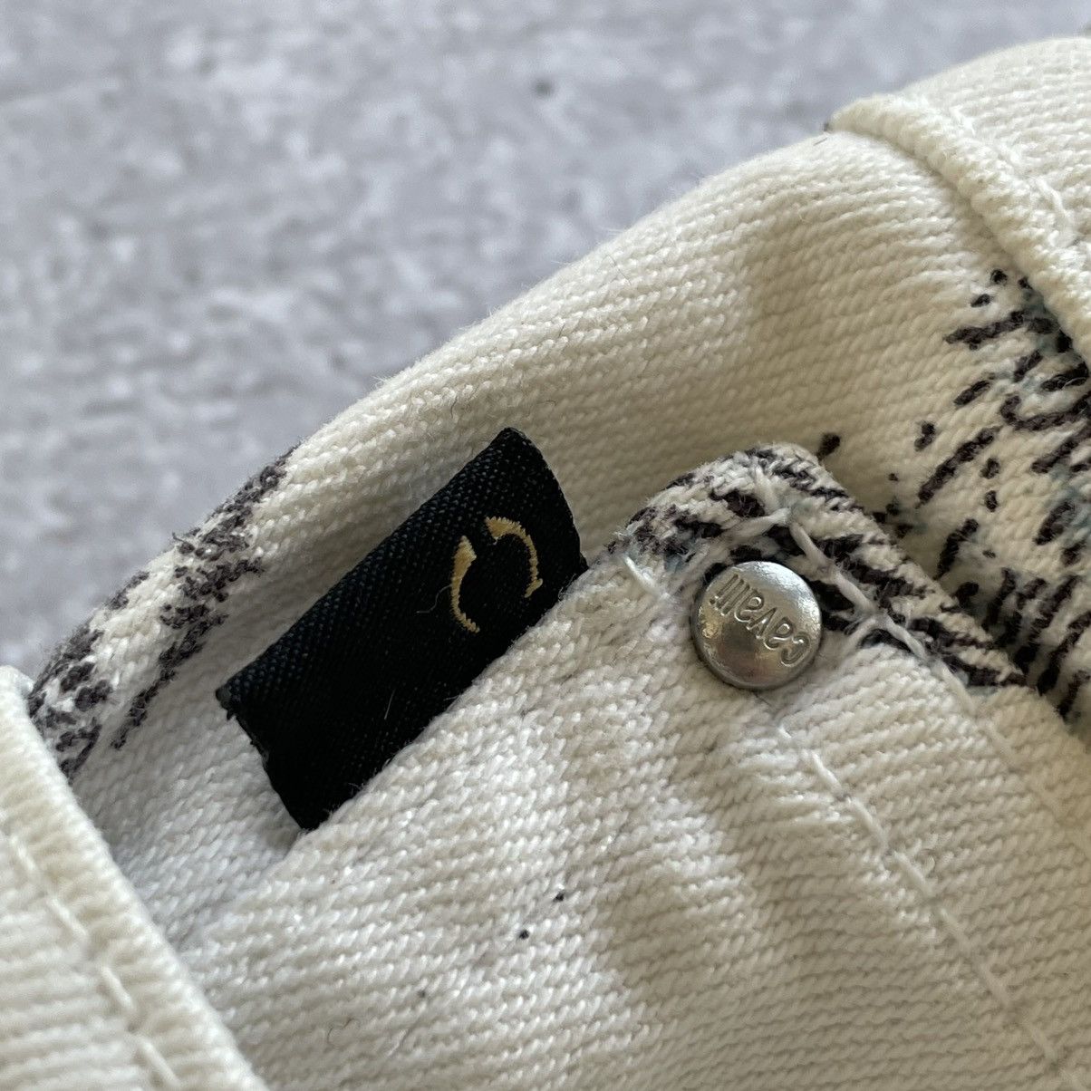 Japanese Brand × Just Cavalli Vintage Just Cavalli Snakes Printed White Jeans 28 size Size 28" / US 6 / IT 42 - 10 Thumbnail