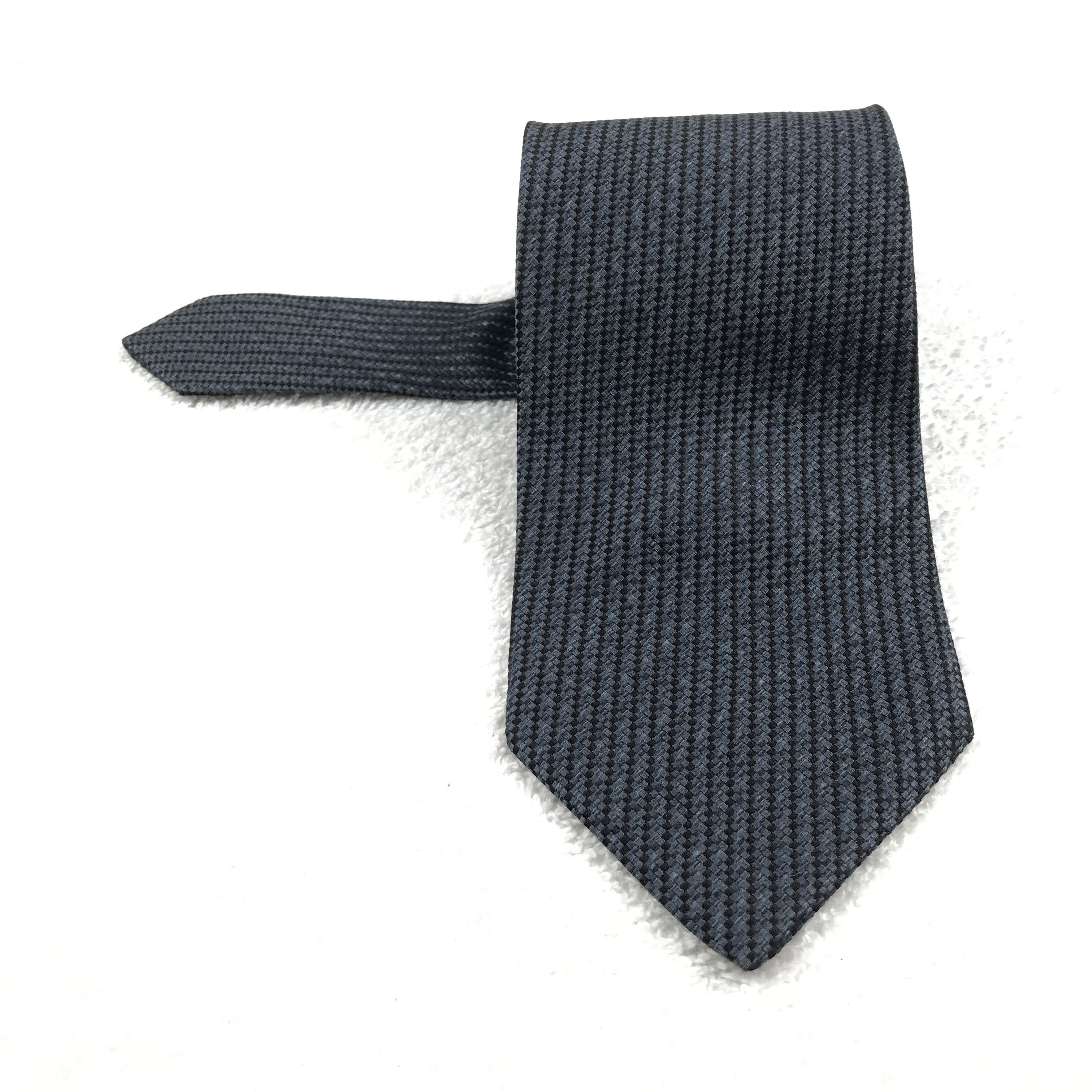 Calvin Klein × Designer × Vintage Vintage Calvin Klein Silk Necktie Size ONE SIZE - 1 Thumbnail