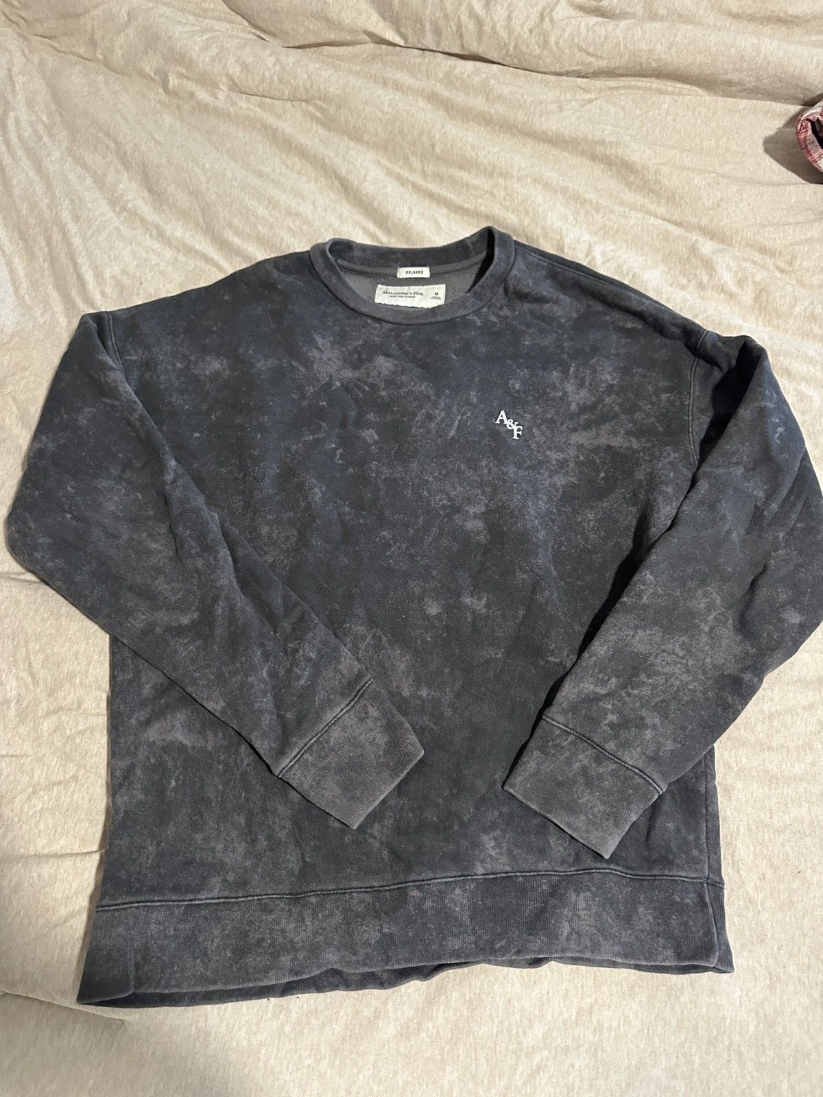 Abercrombie & Fitch Abercrombie & Fitch black and white crewneck sweatshirt Size US M / EU 48-50 / 2 - 1 Thumbnail