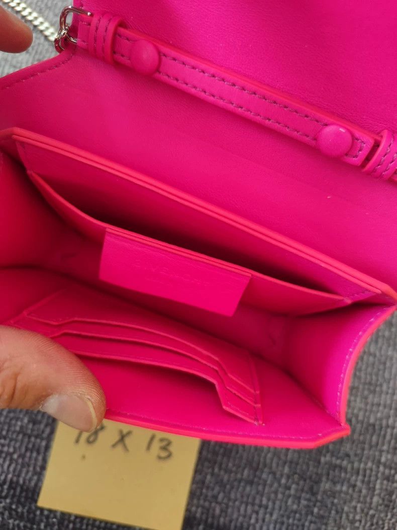 Givenchy Givenchy Salmon Pink Single Shoulder Crossbody Chain Bag Size ONE SIZE - 5 Thumbnail