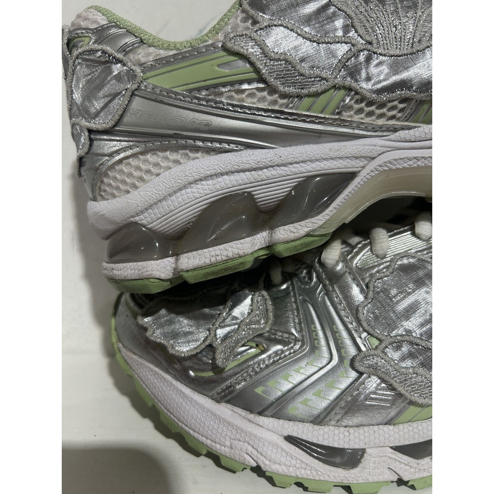 Asics ASICS GEL-KAYANO 14 CELCILE BAHNSEN WHT JADE SZ 10 PREOWNED Size US 10 / EU 43 - 9 Thumbnail
