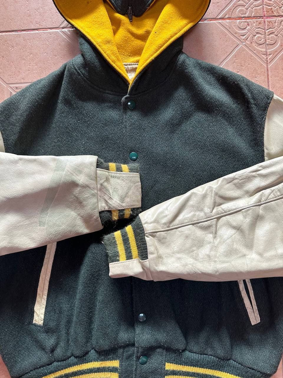Vintage Vtg Golden Bear Wool Leather Hoodie Varsity Jacket Size US L / EU 52-54 / 3 - 11 Thumbnail