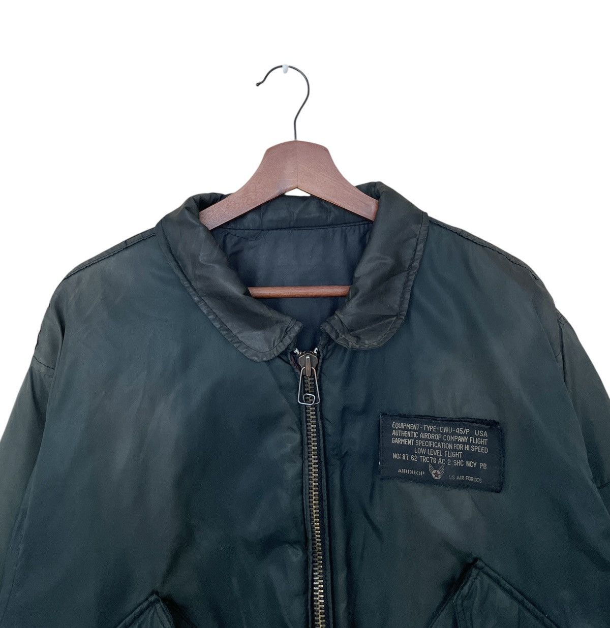 Vintage Vintage Military Airdrop Us Air Force Jacket 1990s Size US L / EU 52-54 / 3 - 7 Thumbnail