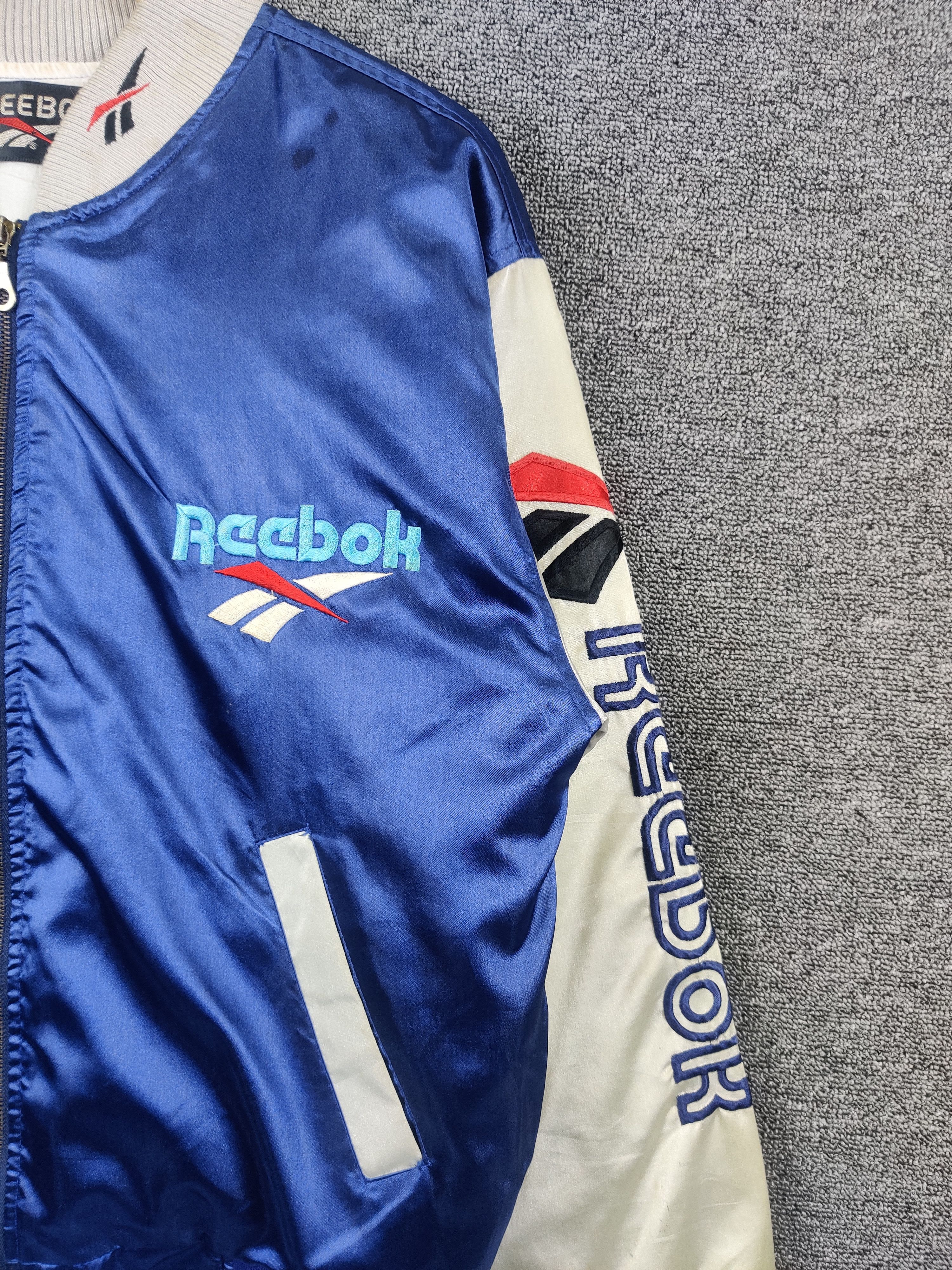 Reebok Vintage Reebok Embroidery Bomber Jacket Size US M / EU 48-50 / 2 - 6 Thumbnail