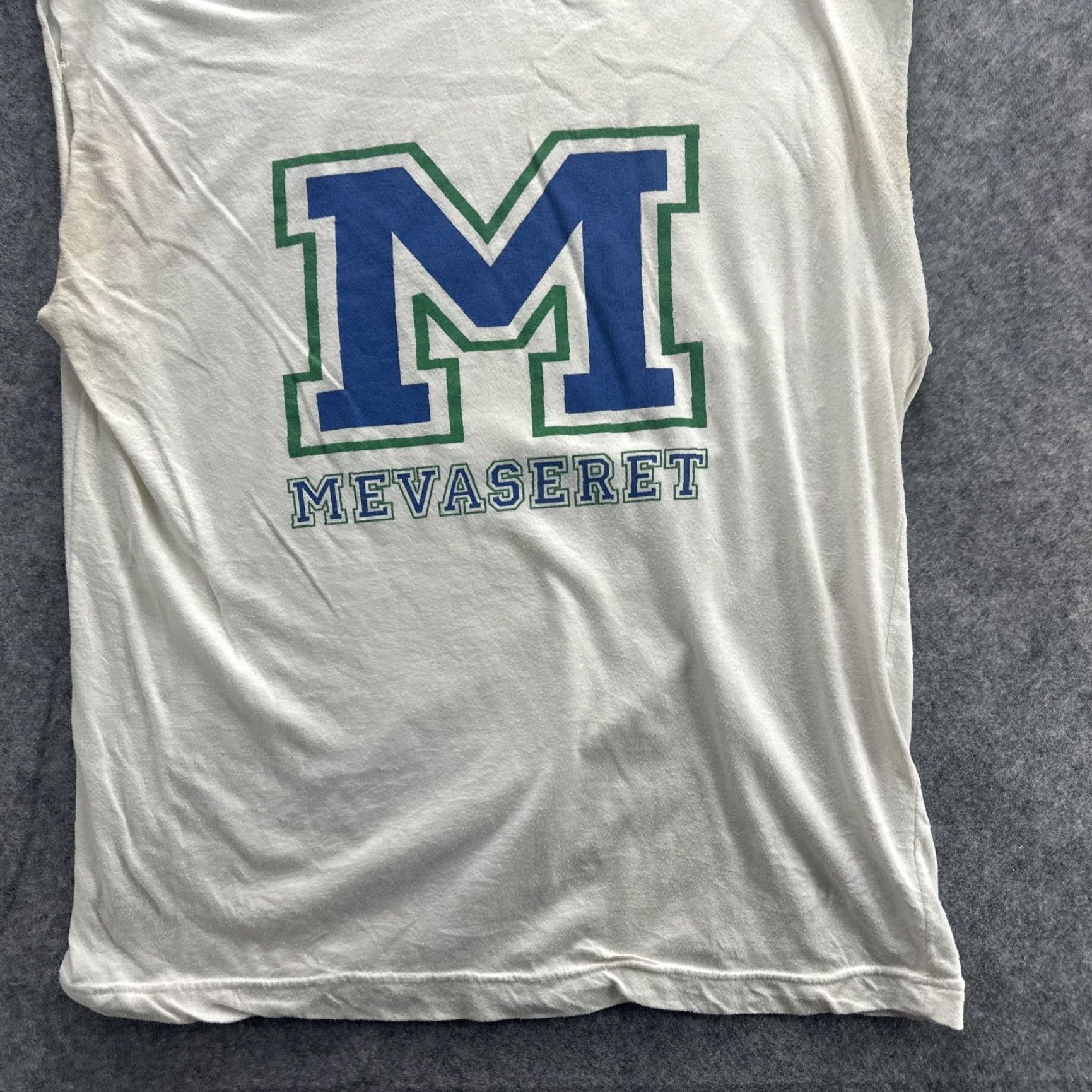Vintage Vintage Mevaseret Zion T-Shirt Mens Large Cotton White Jewish School Vintage 90s School Memorabilia Size US L / EU 52-54 / 3 - 3 Thumbnail