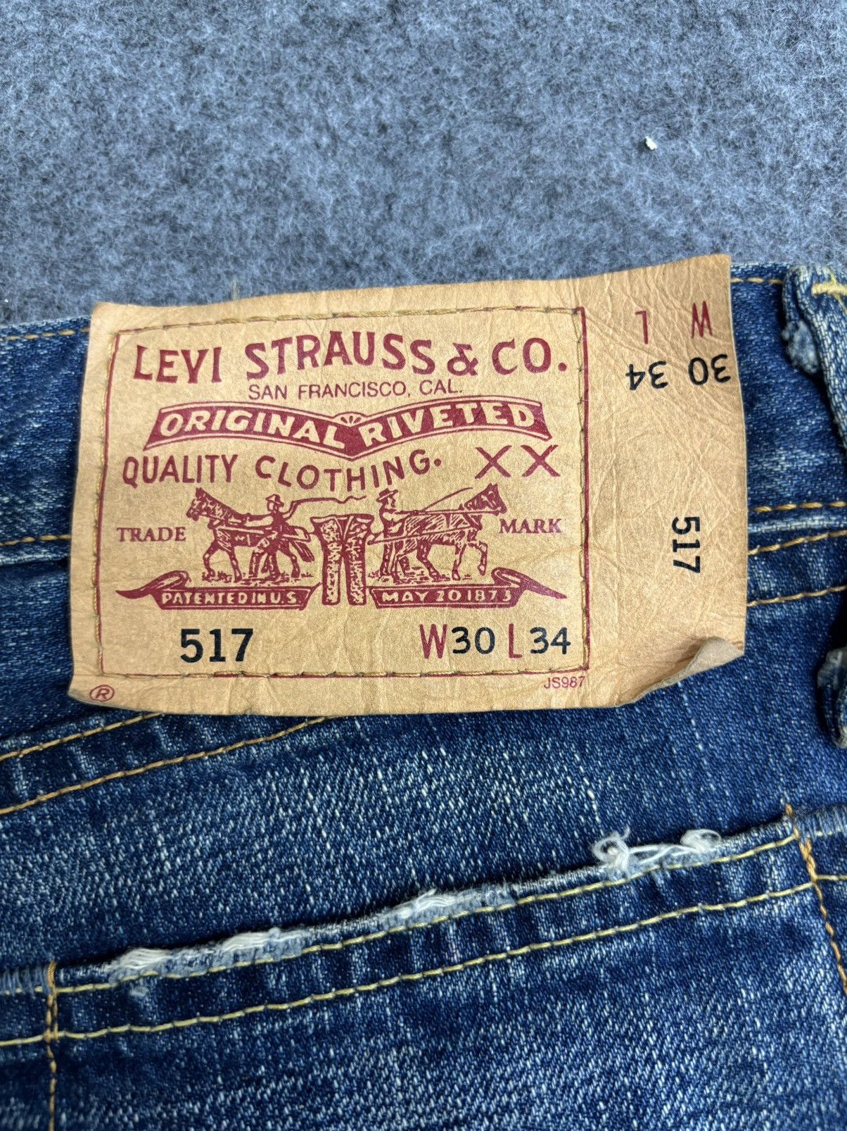 Levi's 💥Archival Flare💥Levis 517 Embroidery Denim F597 Size US 31 - 13 Thumbnail