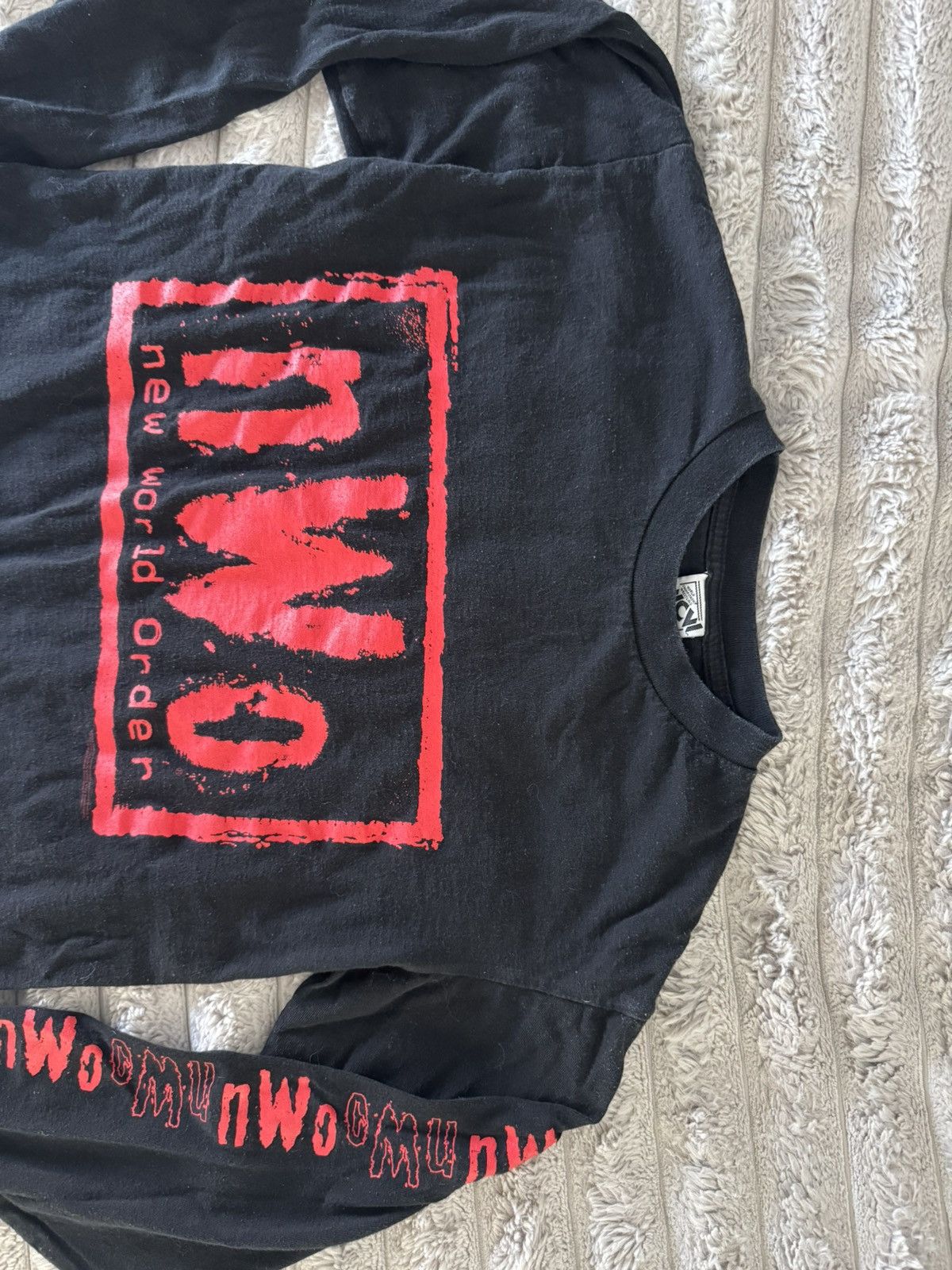 WCW/nWo 1998 nwo wolfpack outsiders vintage 90s tee y2k rey mysterio Size US S / EU 44-46 / 1 - 4 Thumbnail
