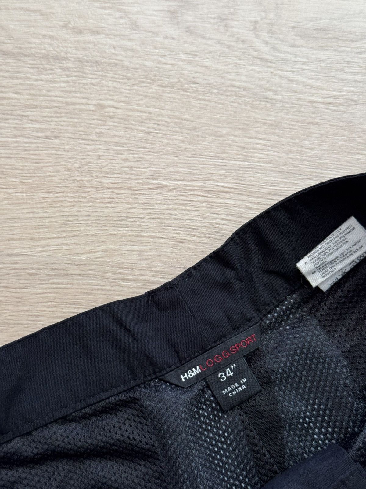 H&M Vintage 00’s H&M y2k Black Tactical Cargo Nylon Shorts Size US 34 / EU 50 - 6 Thumbnail