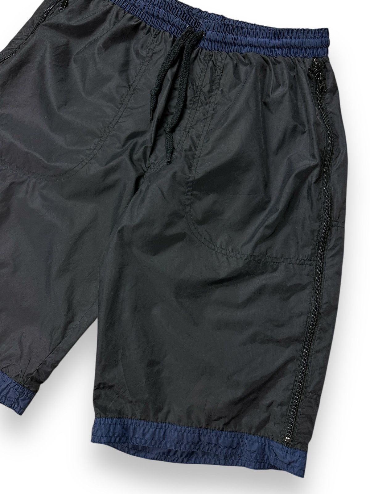 Nike × Vintage Vintage Y2K Nike Big Logo Full Zip Nylon Shorts Size US 32 / EU 48 - 9 Thumbnail
