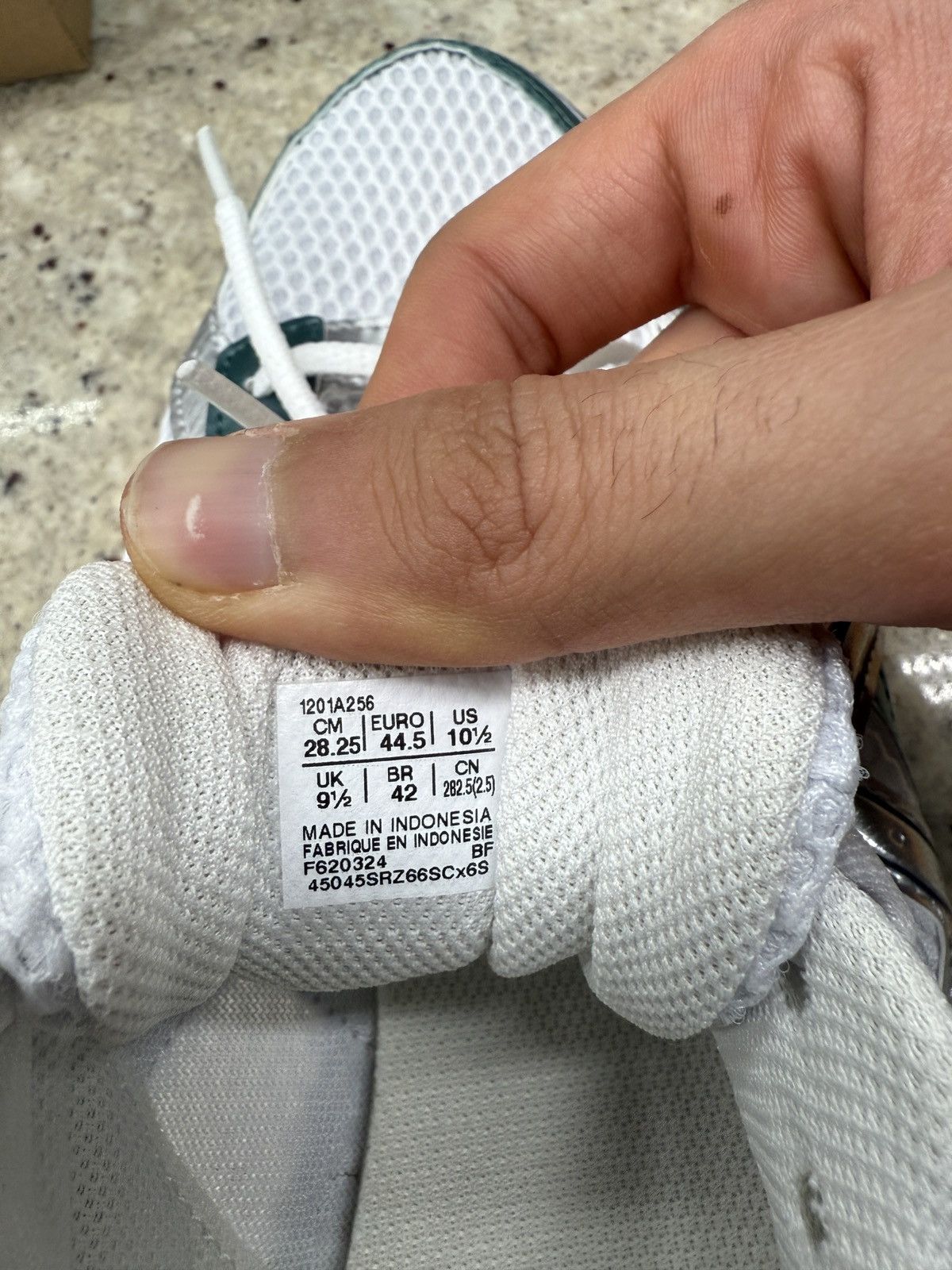 Asics Asic 1130 White/Dark Neptune Sneakers Size US 10.5 / EU 43-44 - 10 Thumbnail