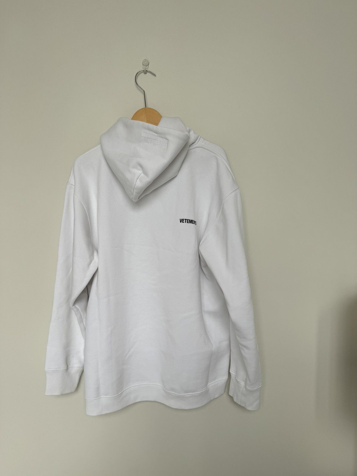 Vetements Vetements Logo-print cotton-blend hooded sweatshirt Size US M / EU 48-50 / 2 - 2 Thumbnail