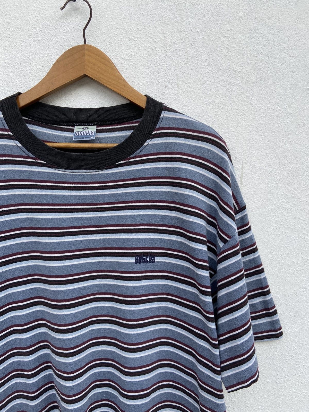 Gotcha Vintage 90s Vintage Gotcha t shirt stripes Size US L / EU 52-54 / 3 - 1 Thumbnail