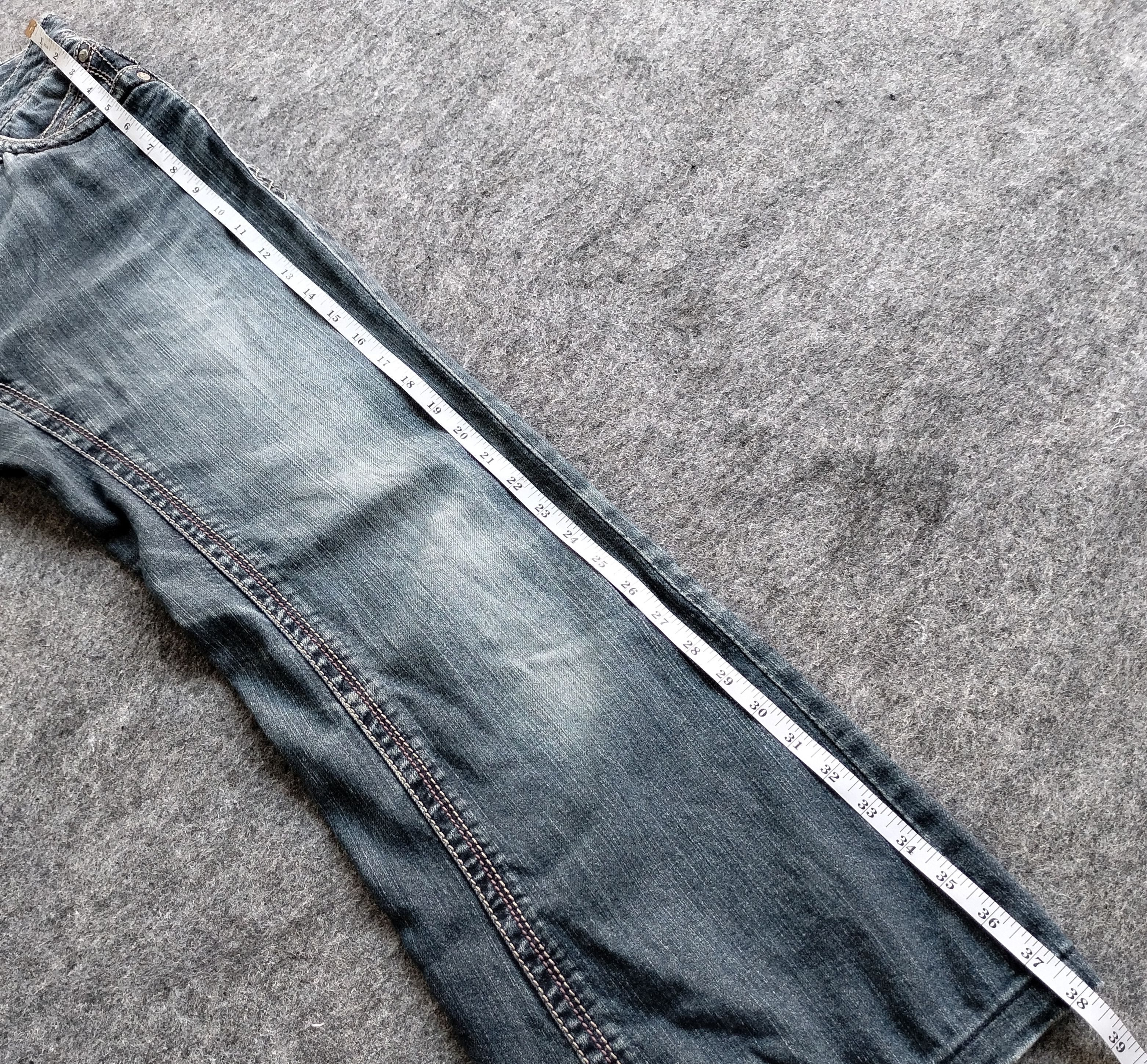 Tornado Mart Jouer aux echecs distressed flare jeans Size US 28 / EU 44 - 13 Thumbnail