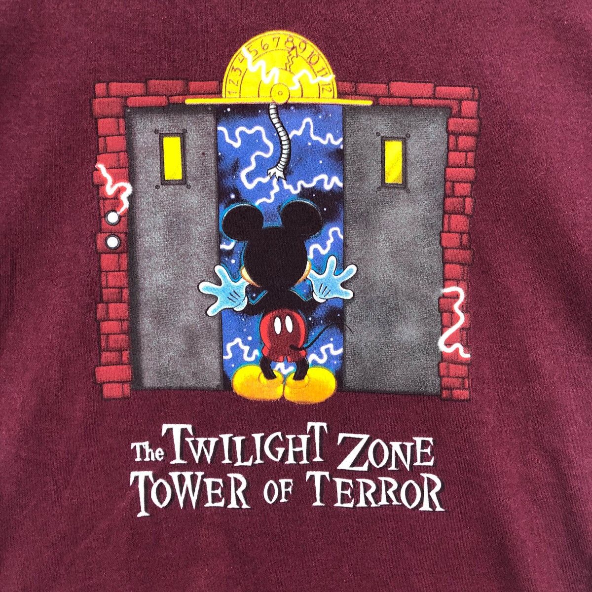 Mickey Mouse × Vintage Vintage MICKEY MOUSE The Twilight Zone Tower Of TerroT-Shirt Size XL / US 12-14 / IT 48-50 - 4 Thumbnail