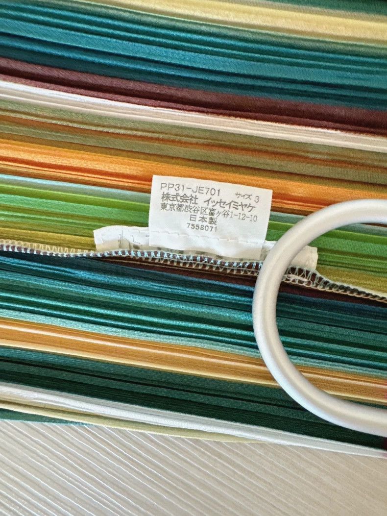 Issey Miyake Issey Miyake size:3 Rainbow-colored block tie button-down Size S / US 4 / IT 40 - 5 Thumbnail