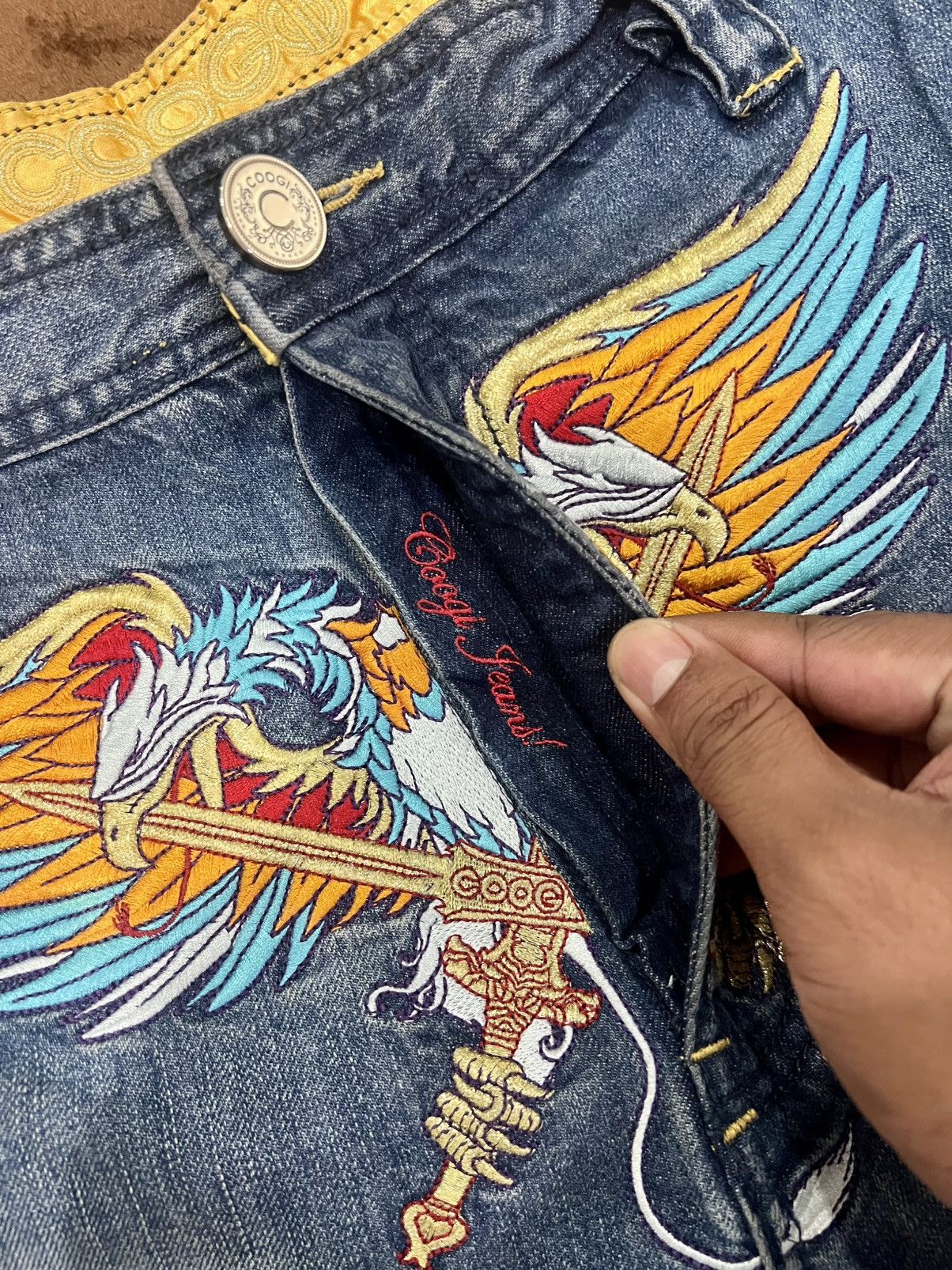 Coogi × JNCO × Vintage Vintage Coogi Crazy Embroided Shorts Baggy Size US 42 / EU 58 - 7 Thumbnail