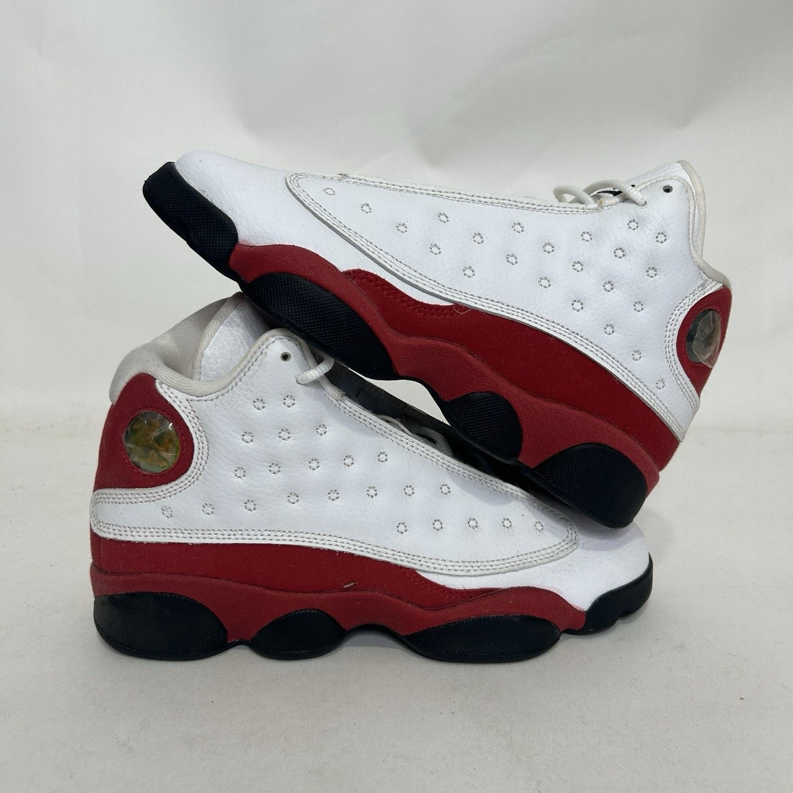 Jordan Brand Nike Air Jordan 13 Retro GS “White True Red Black” Size US 6.5 / IT 36.5 - 1 Thumbnail