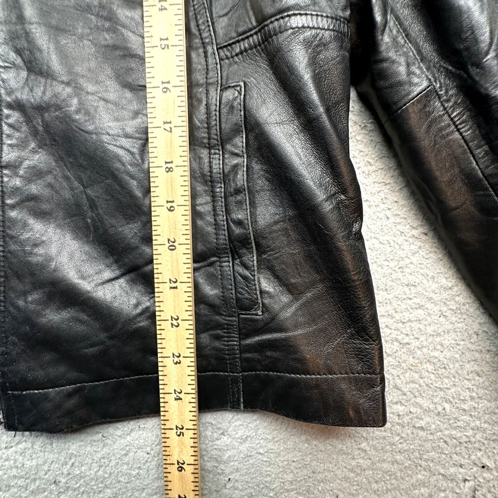 Vintage VINTAGE Wilsons Leather Pelle Studio Italy Thinsulate Bomber Leather Jacket Womens Large Black Full Zip Moto Motorcycle Jacket Womens Large Black Size L / US 10 / IT 46 - 4 Thumbnail