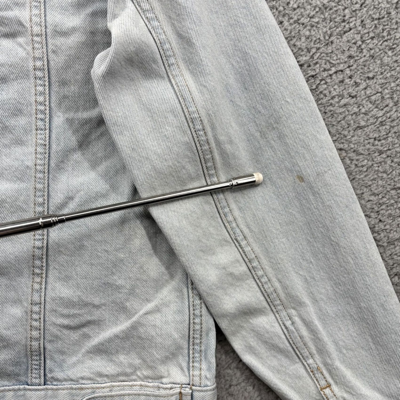 Gap GAP Denim Jacket Womens Small Light Blue Wash Distressed Trucker Button Front Size S / US 4 / IT 40 - 6 Thumbnail