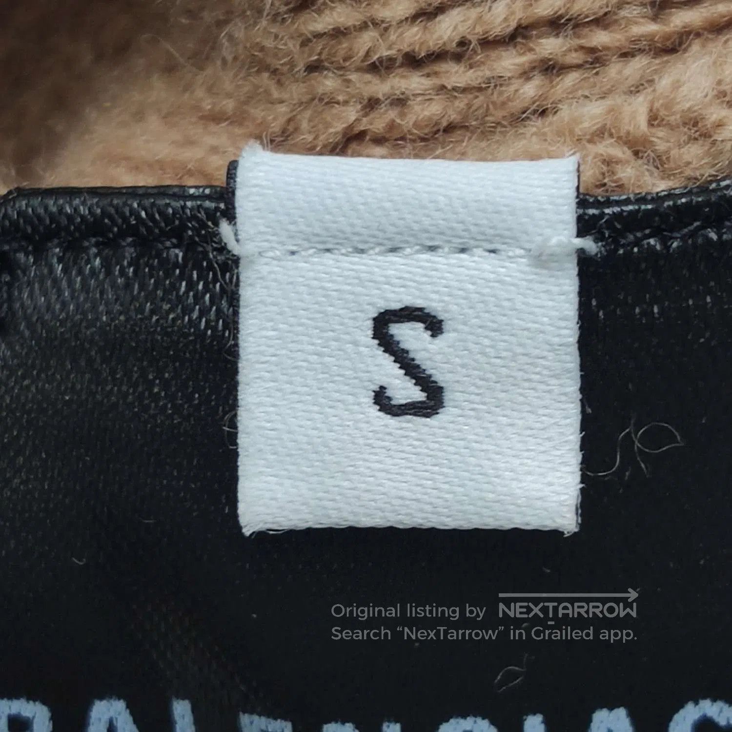 Balenciaga Balenciaga Size S Wool Blend Letter Logo Crewneck Sweater. Size S / US 4 / IT 40 - 2 Thumbnail