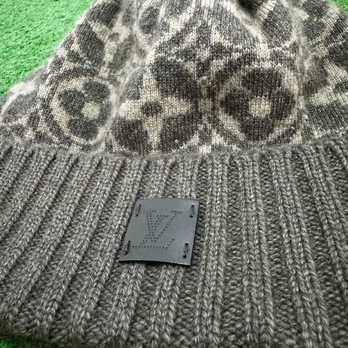 Louis Vuitton RARE LOUIS VUITTON Monogram Stocking Snowcap Beanie CASHMERE Size US M / EU 48-50 / 2 - 3 Thumbnail