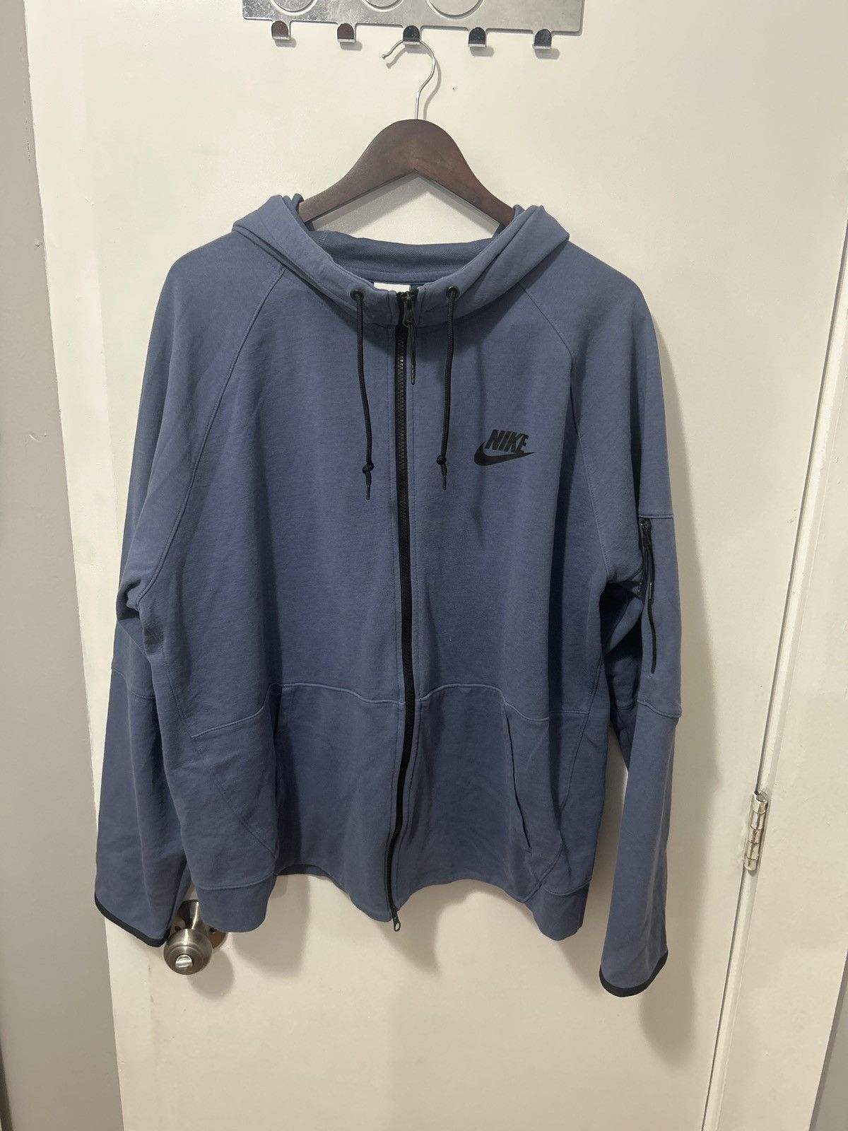 Nike Nike Tech Hoodie Size US XL / EU 56 / 4 - 1 Thumbnail