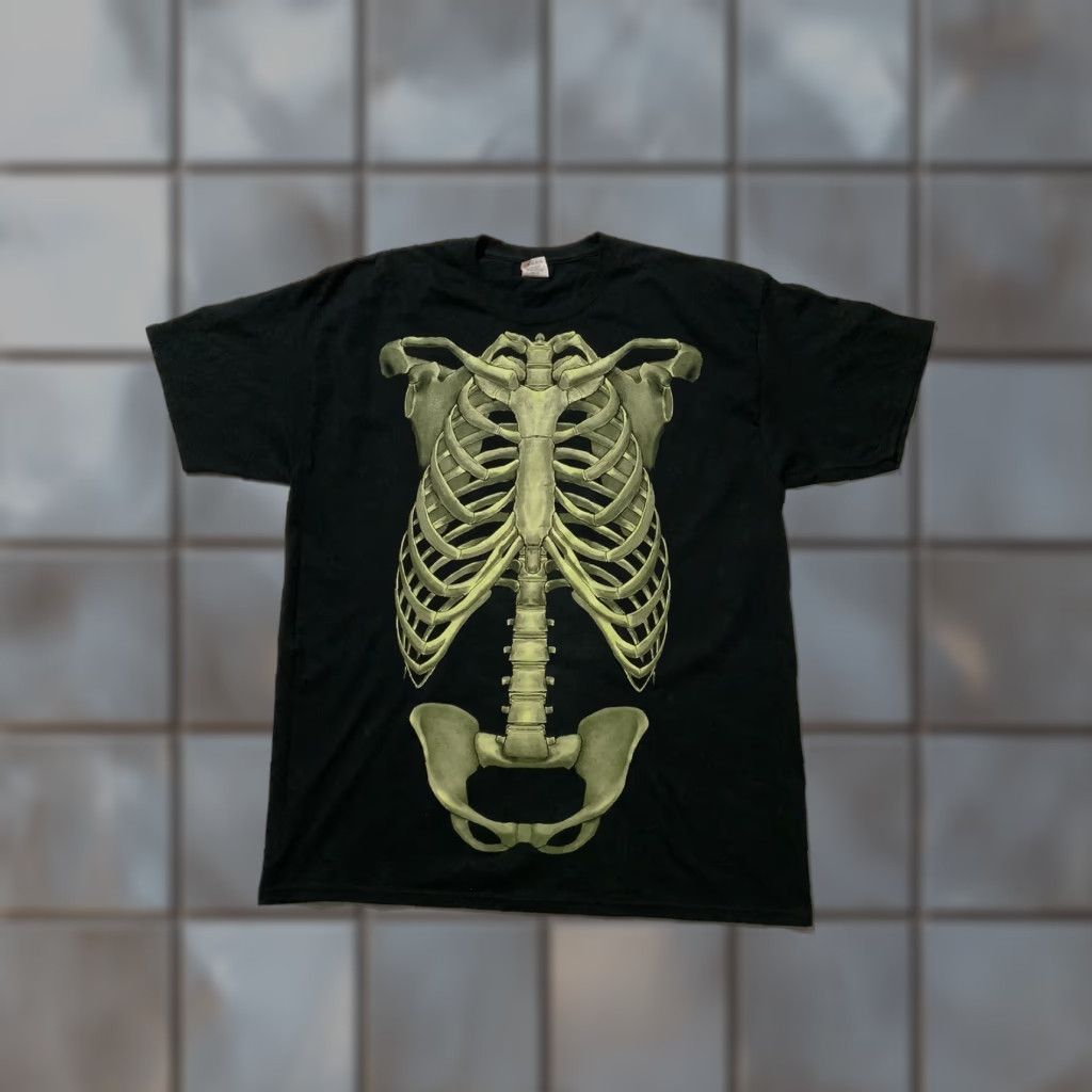 Bones VINTAGE Happy Halloween Skeleton Bones Neon Rib Cage Scary Horror Black T-Shirt XL Mens Size US XL / EU 56 / 4 - 1 Thumbnail