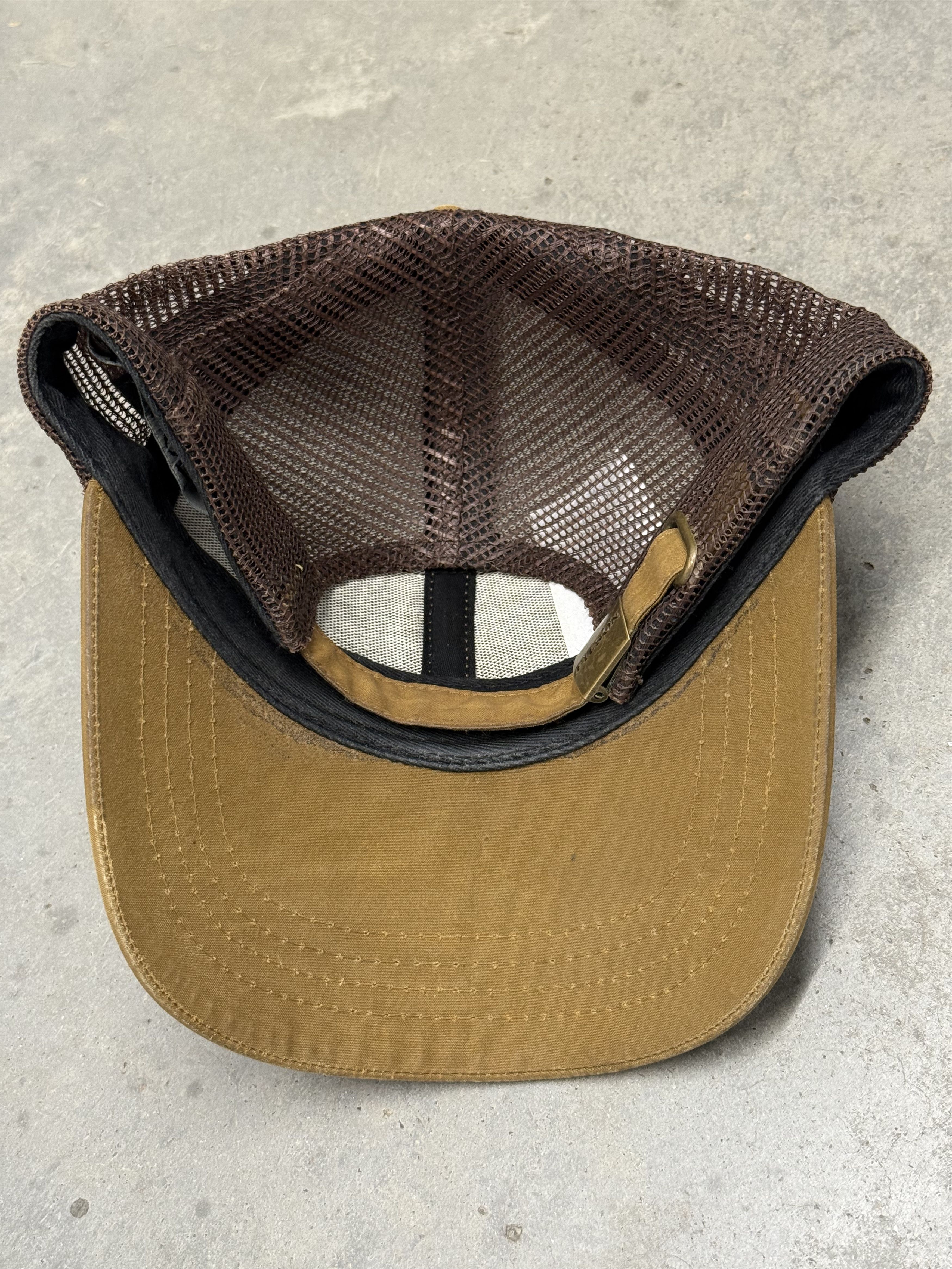 Filson Filson Made In USA Logger Mesh Strapback Waxed Hat MiUSA Size ONE SIZE - 5 Thumbnail