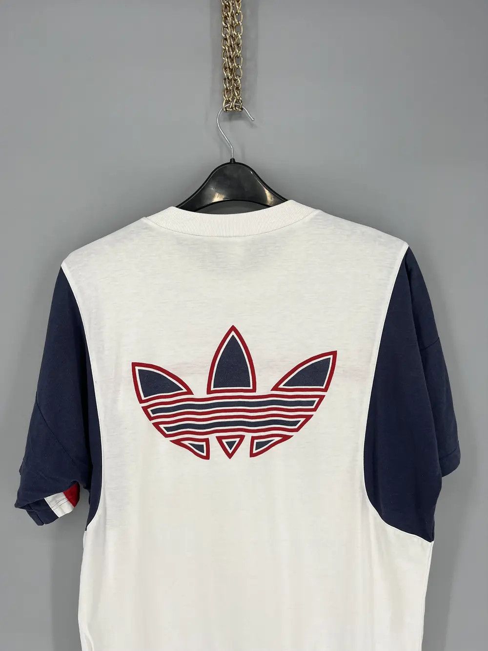 Adidas Adidas vintage T-Shirts big logo Size US XL / EU 56 / 4 - 9 Thumbnail