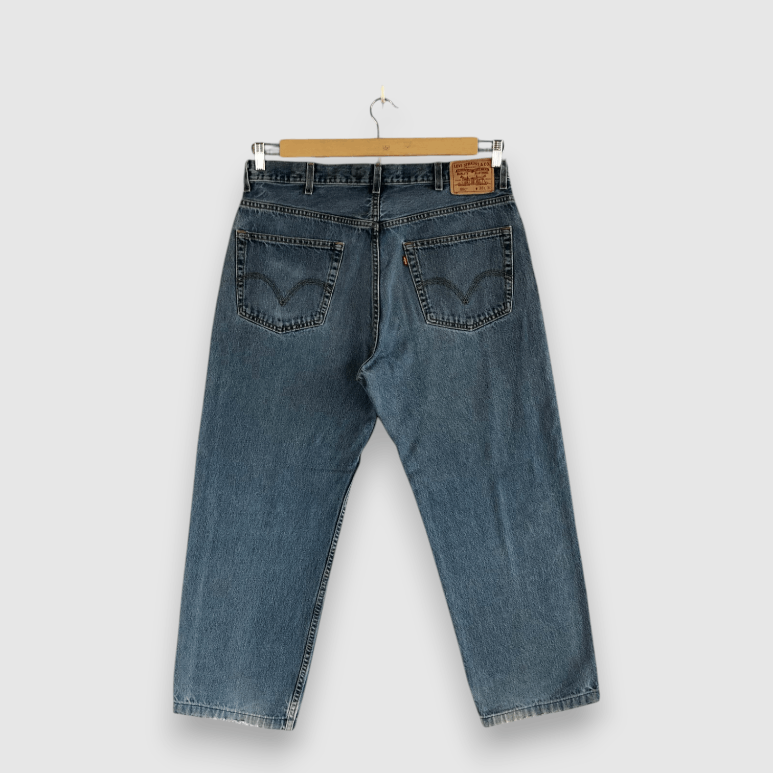 Levi's Vintage Levis 550 Baggy Jeans Levi's Faded Wash Denim Size US 36 / EU 52 - 2 Thumbnail