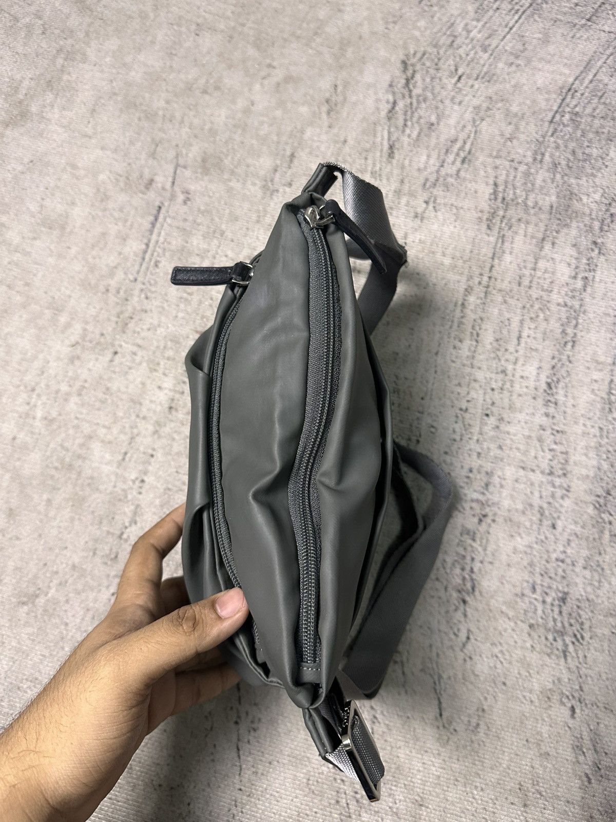 Yohji Yamamoto Y’saccs Multi-Compartment Shoulder Bag Size ONE SIZE - 8 Thumbnail