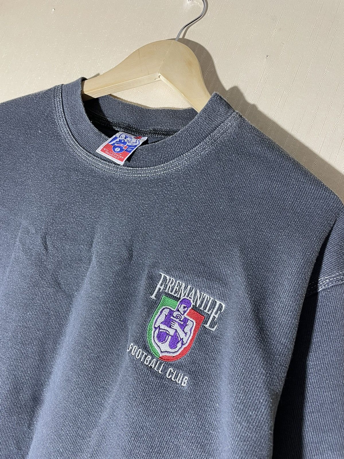 NFL × Vintage AFL Vivid Fremantle vintage T shirt 90s Size US XL / EU 56 / 4 - 4 Thumbnail