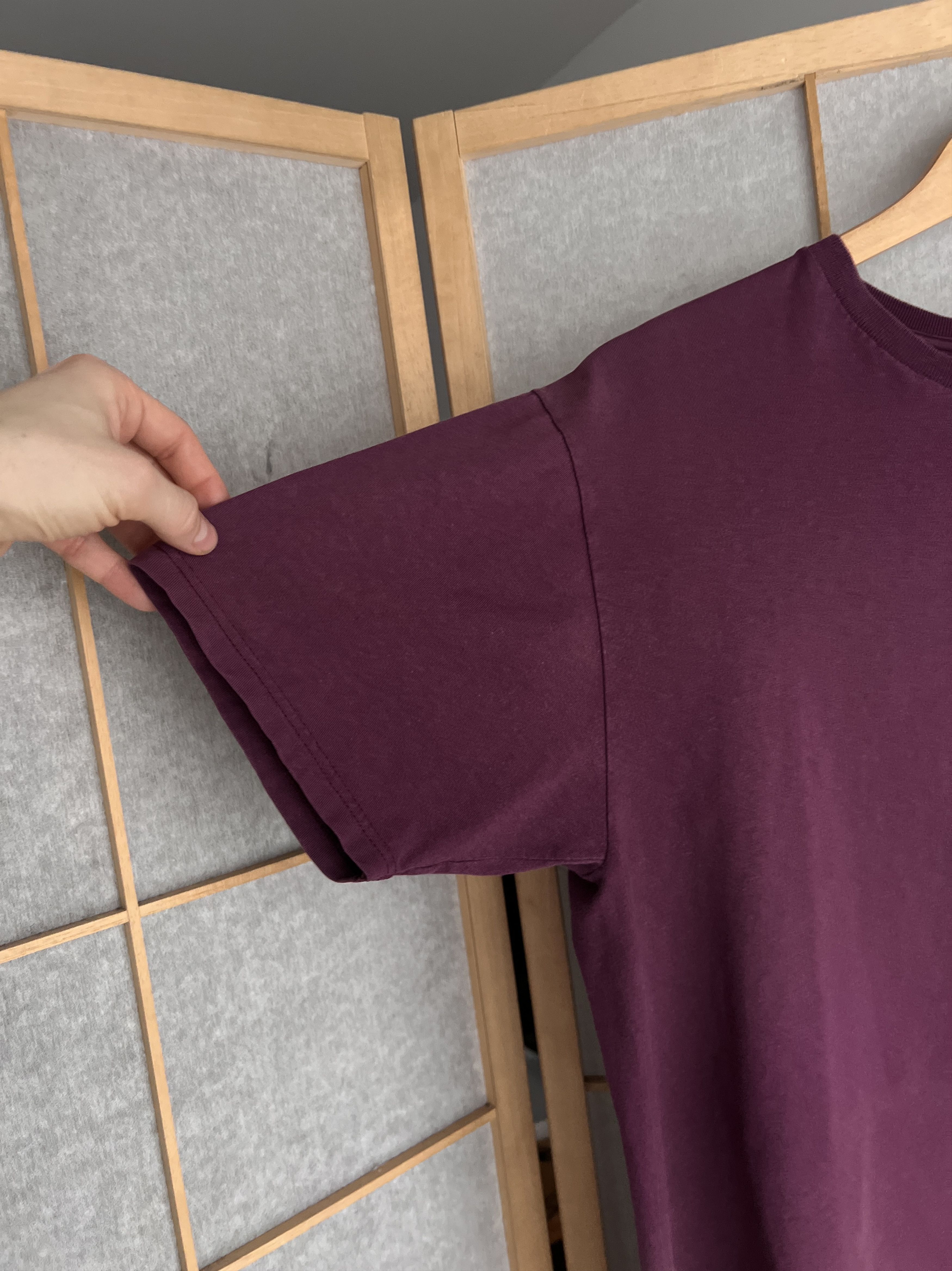 Stussy Crazy Stussy sunfaded burgundy vintage big back logo t shirt Size US L / EU 52-54 / 3 - 19 Thumbnail