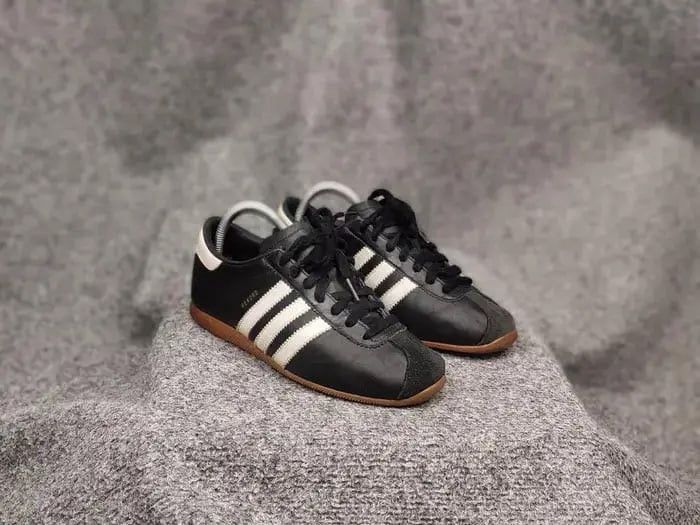 Adidas Vintage Adidas Originals Rekord Black Leather Sneaker Y2K Size US 6 / EU 39 - 3 Thumbnail