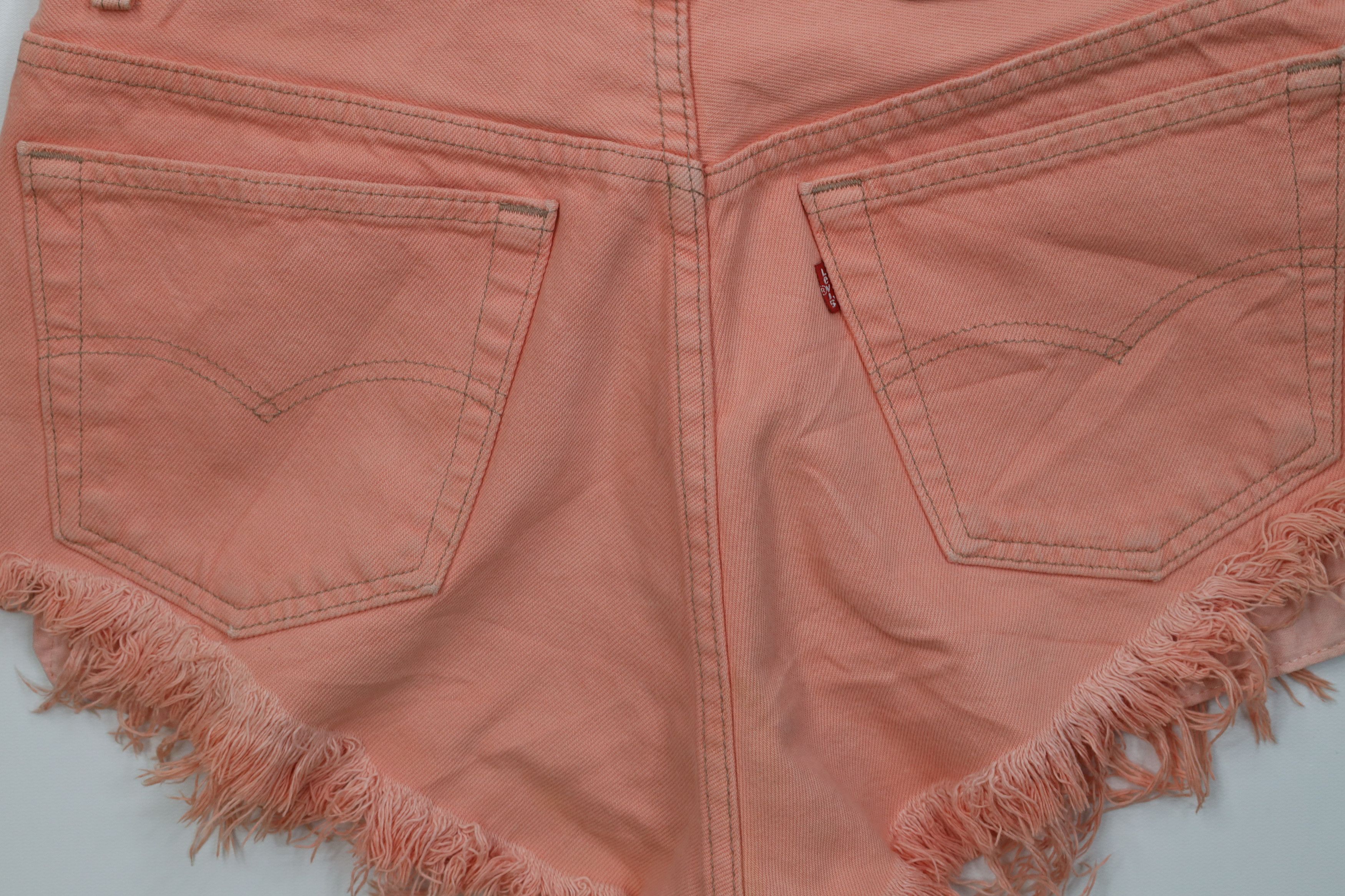 Levi's Vintage 90s Levis 501xx Cut Off Denim Jean Shorts Pink USA Size 32" / US 10 / IT 46 - 9 Thumbnail