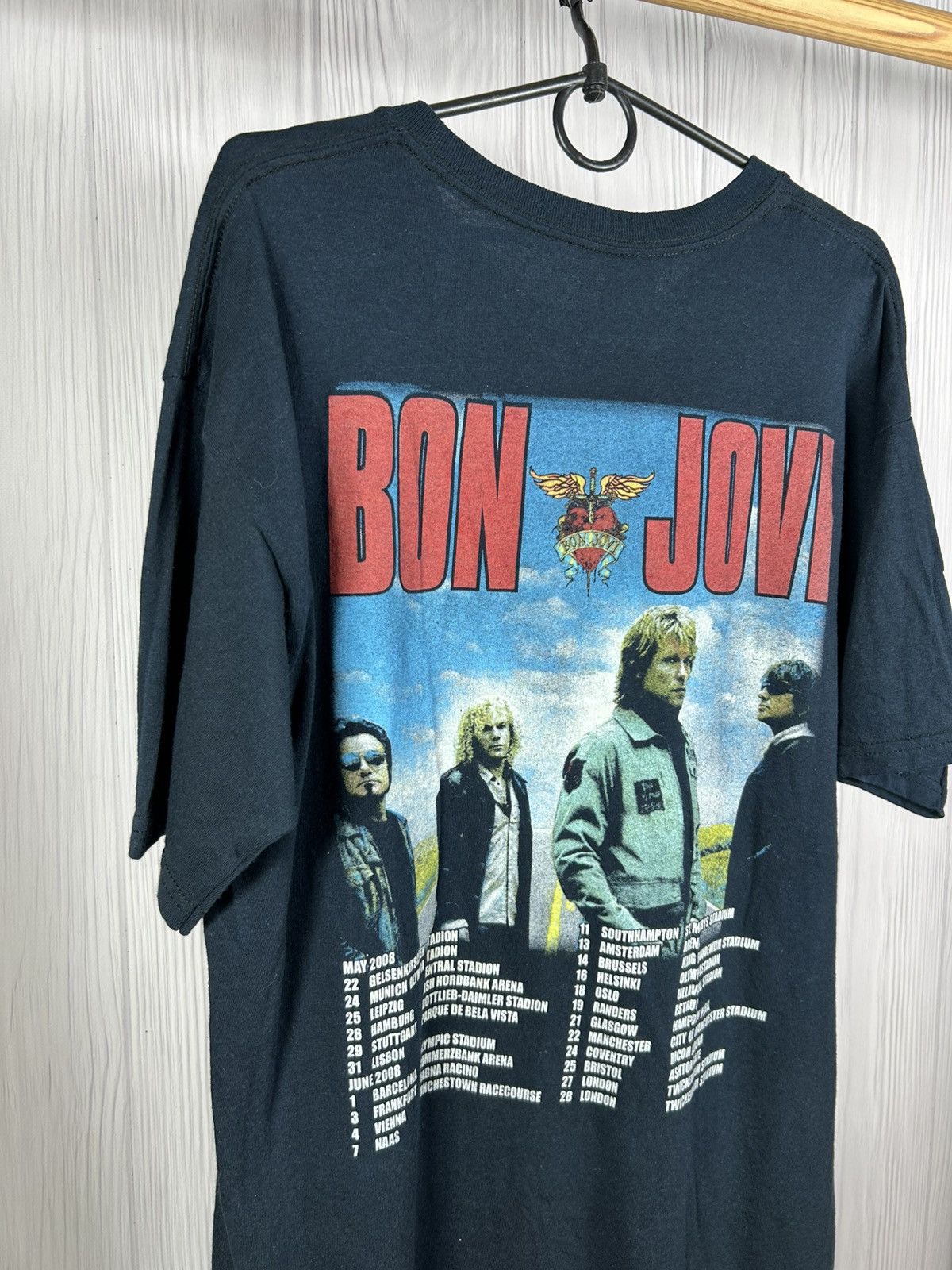 Band Tees Vintage Bon Jovi 2008 Tour T-Shirt Size L Black Size US L / EU 52-54 / 3 - 11 Thumbnail