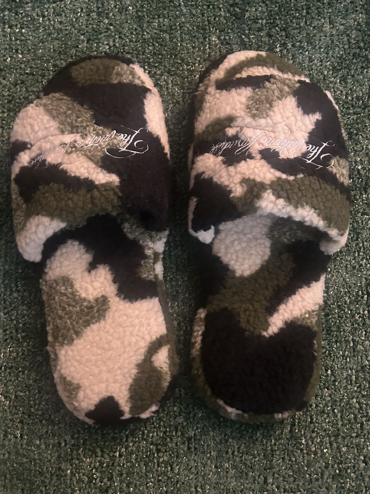 HELLSTAR HELLSTAR “PATH TO PARADISE” CAMO SLIDES Sz 12 BNWT Size US 12 / EU 45 - 4 Thumbnail