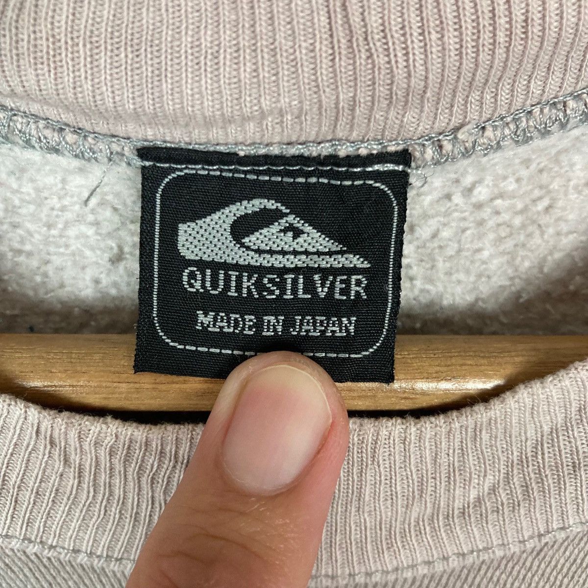 Quiksilver Vintage Quiksilver Spell Out Pullover Jumper Sweatshirt Size US M / EU 48-50 / 2 - 8 Thumbnail