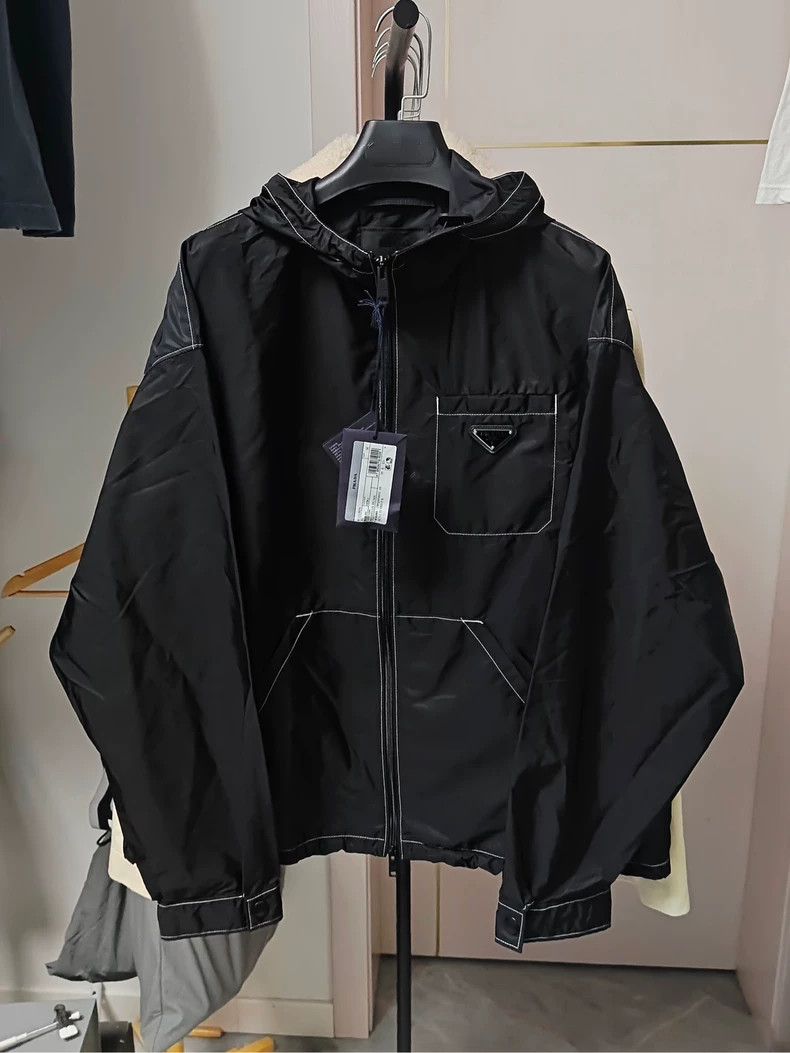 Prada Prada 23 SS metallic triangle solid casual hooded jacket 25 Size US M / EU 48-50 / 2 - 1 Thumbnail