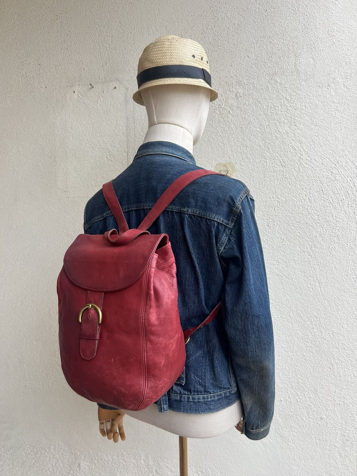 Coach Vintage 90s Coach Faded Patina Leather Backpack Bag Size ONE SIZE - 4 Thumbnail